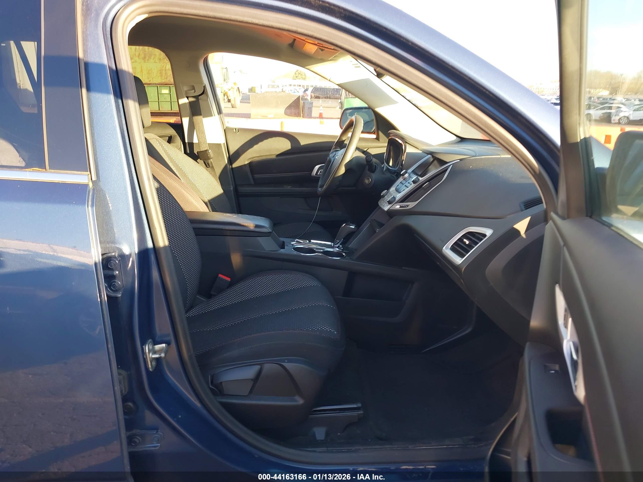 GMC TERRAIN image 5