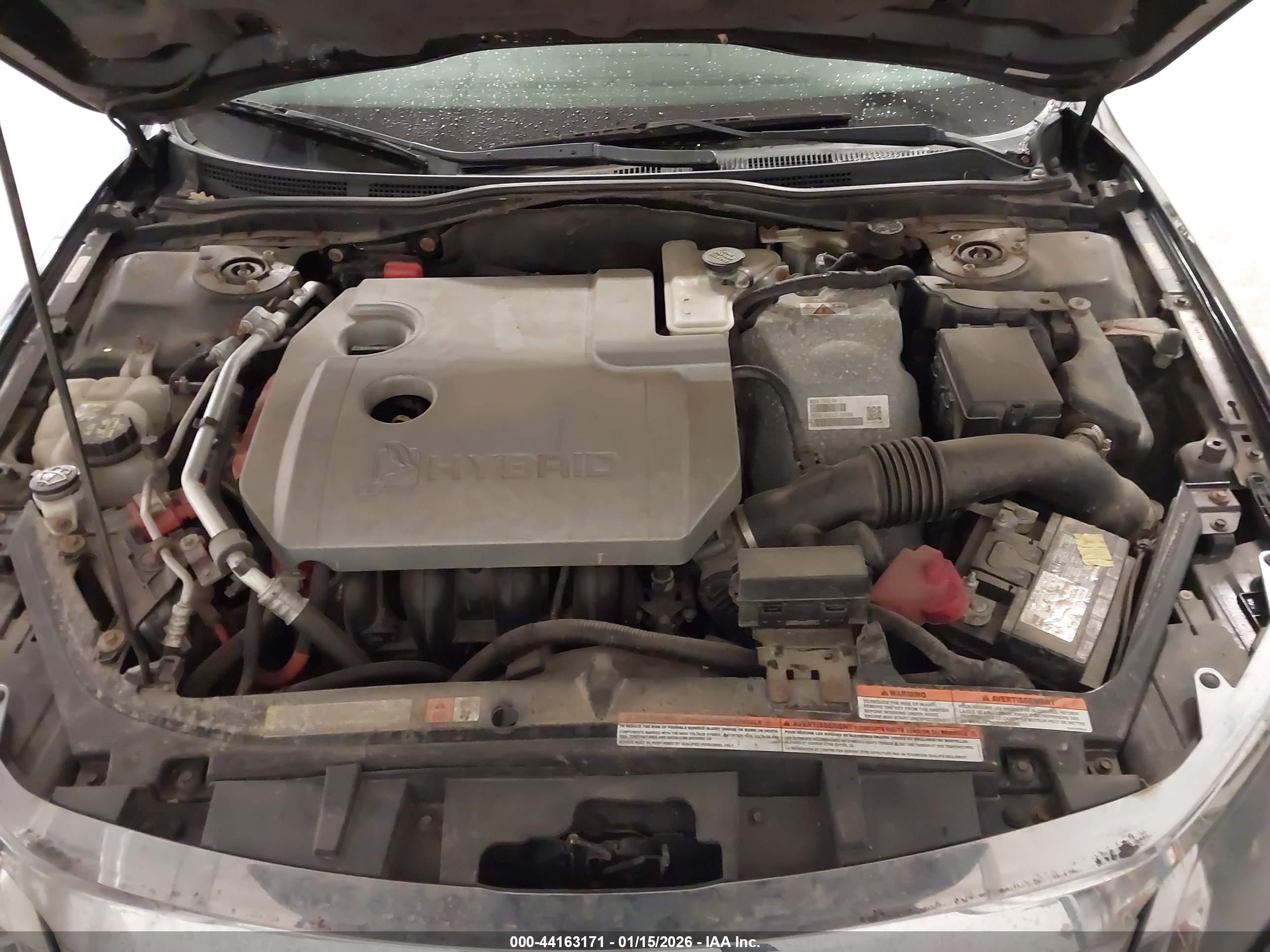 FORD FUSION image 10