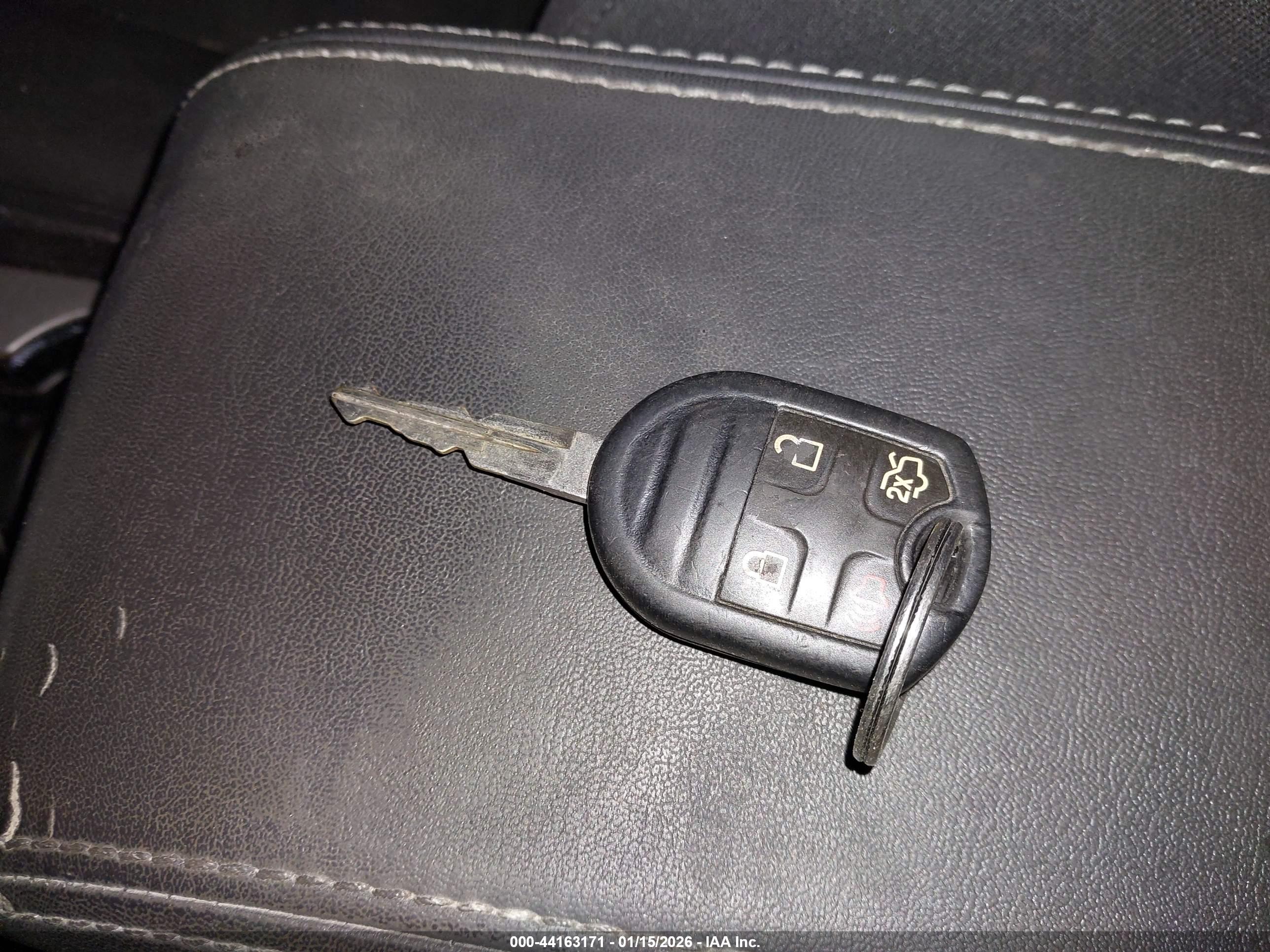 FORD FUSION image 11