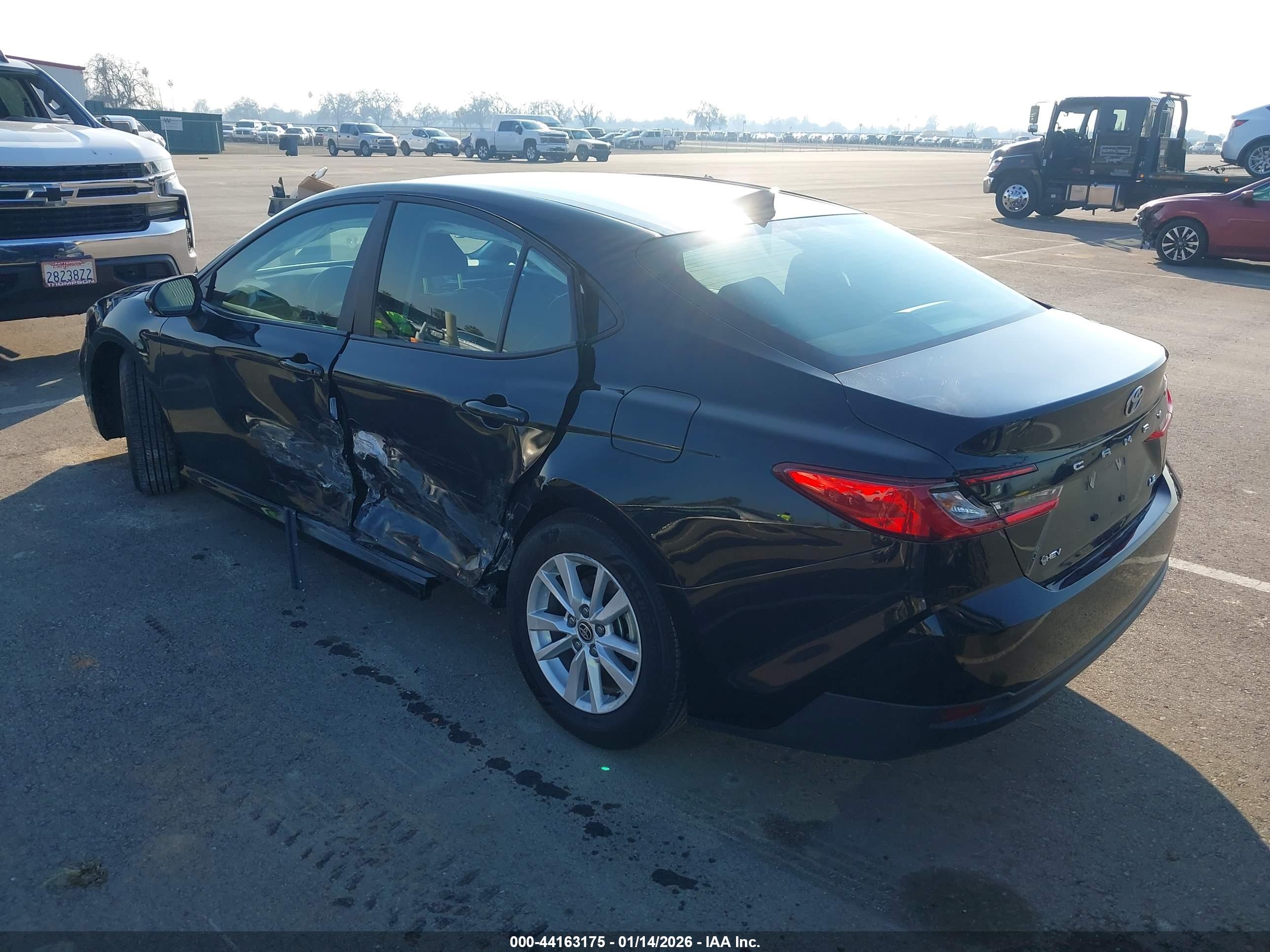 TOYOTA CAMRY image 3