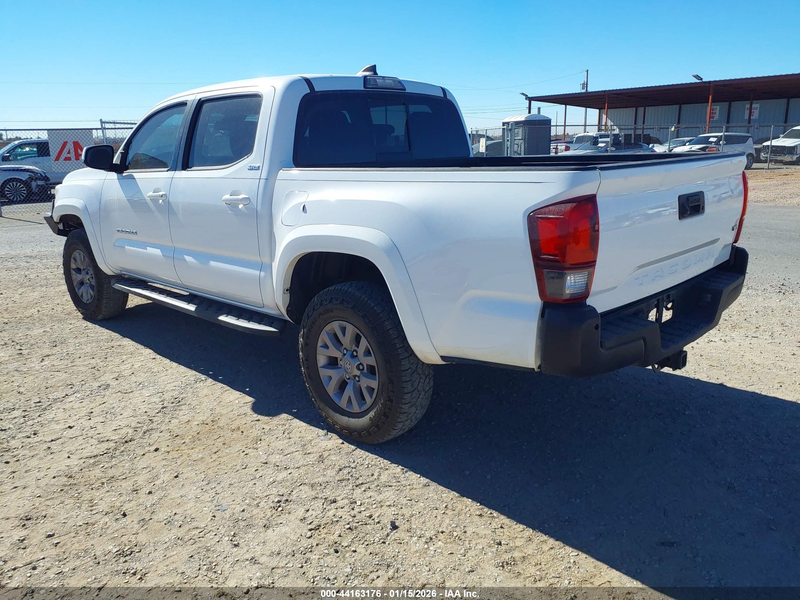 TOYOTA TACOMA image 3