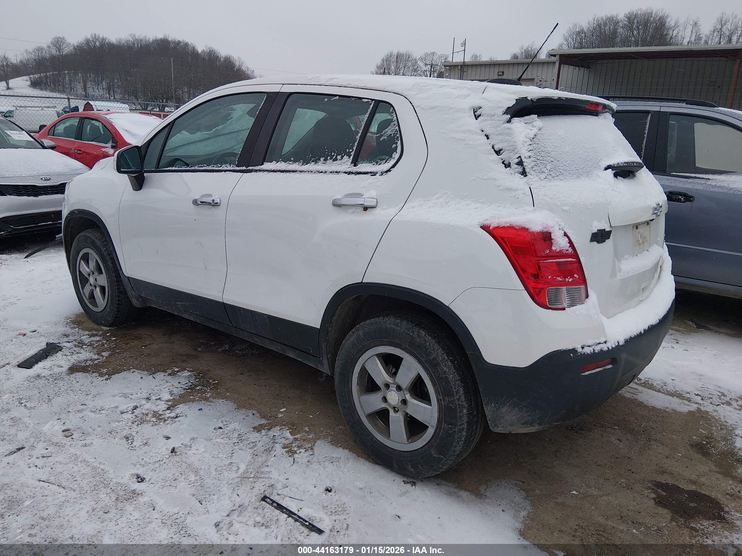 CHEVROLET TRAX image 3