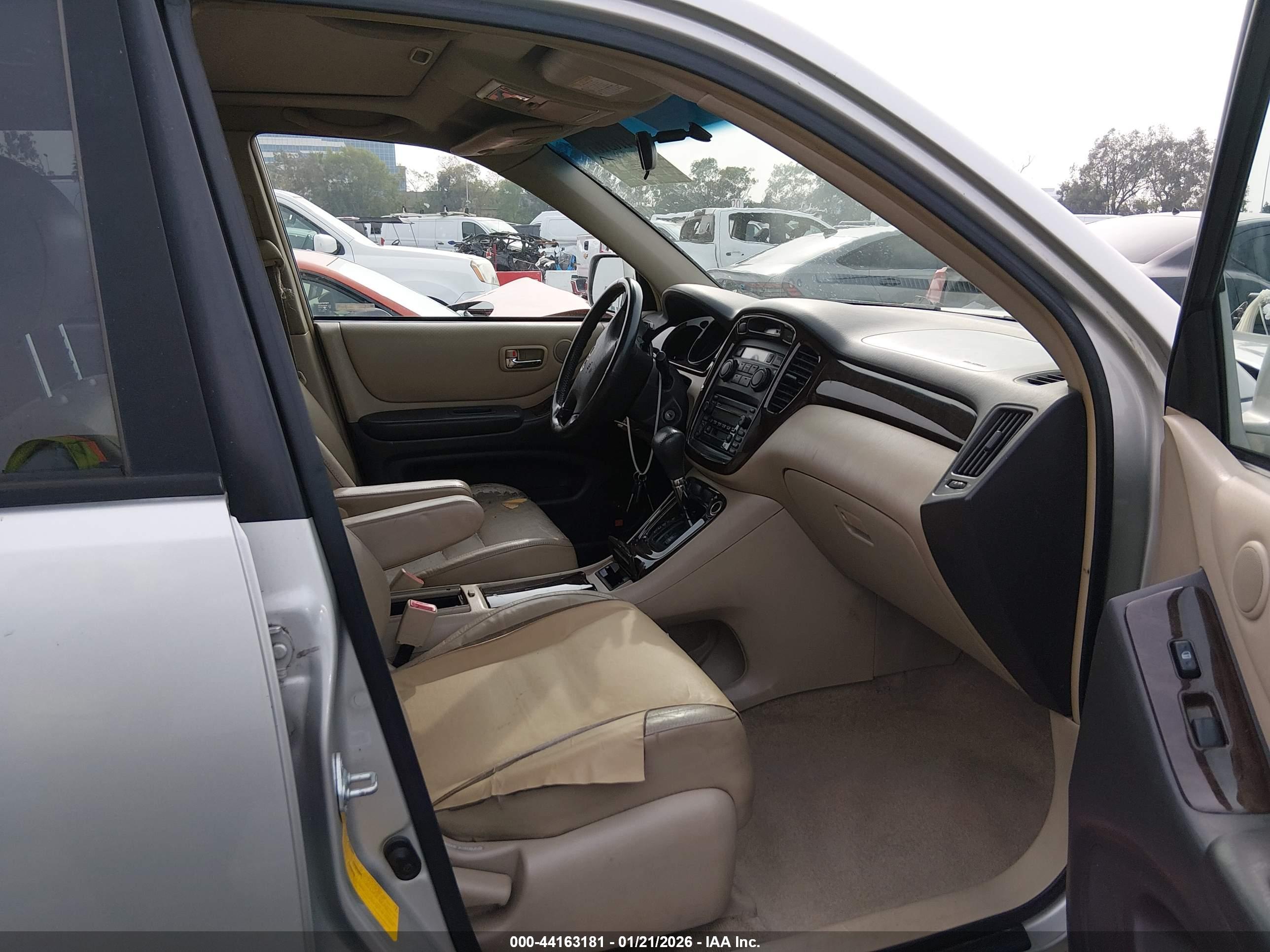 TOYOTA HIGHLANDER image 5