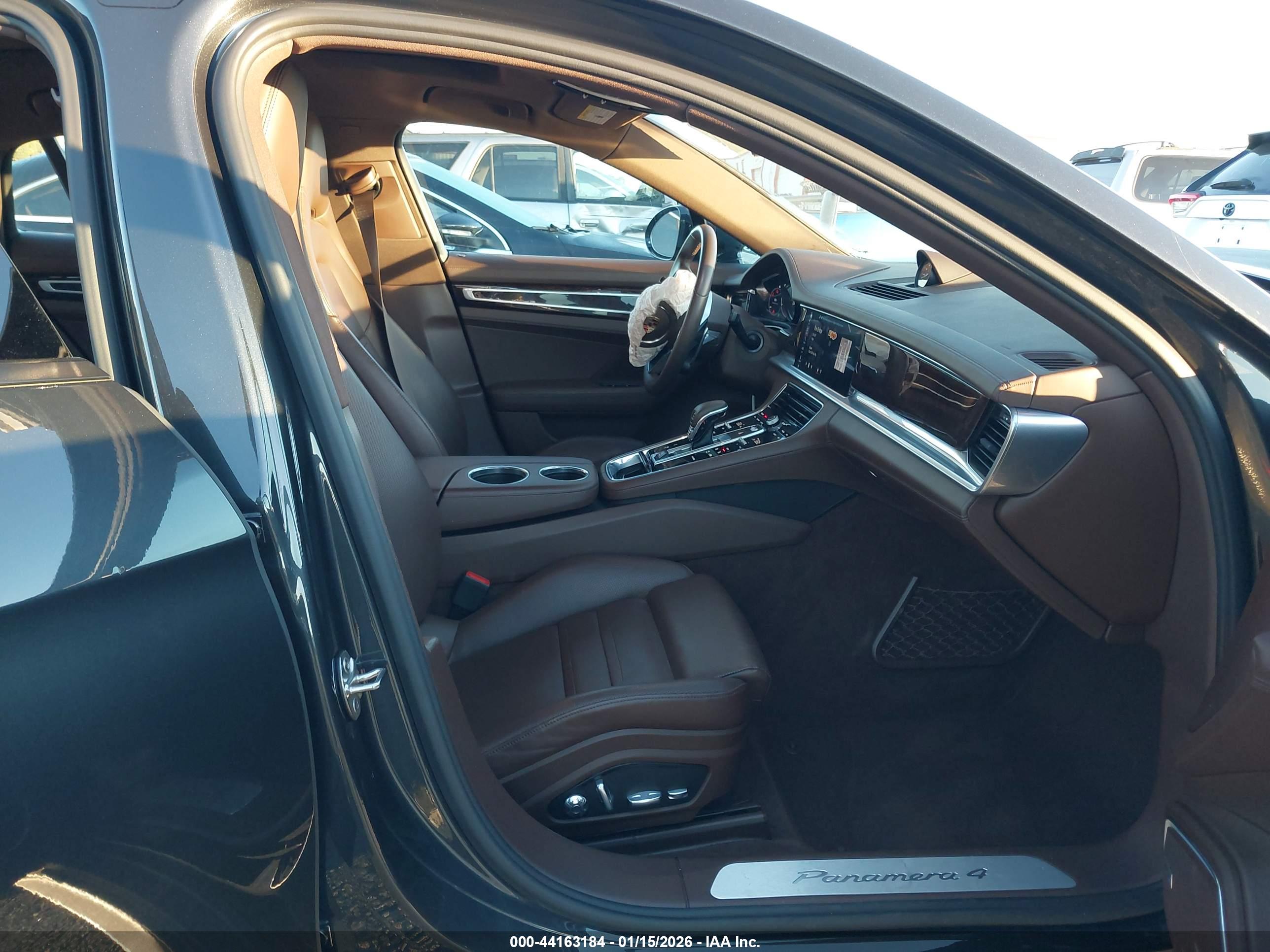 PORSCHE PANAMERA image 5