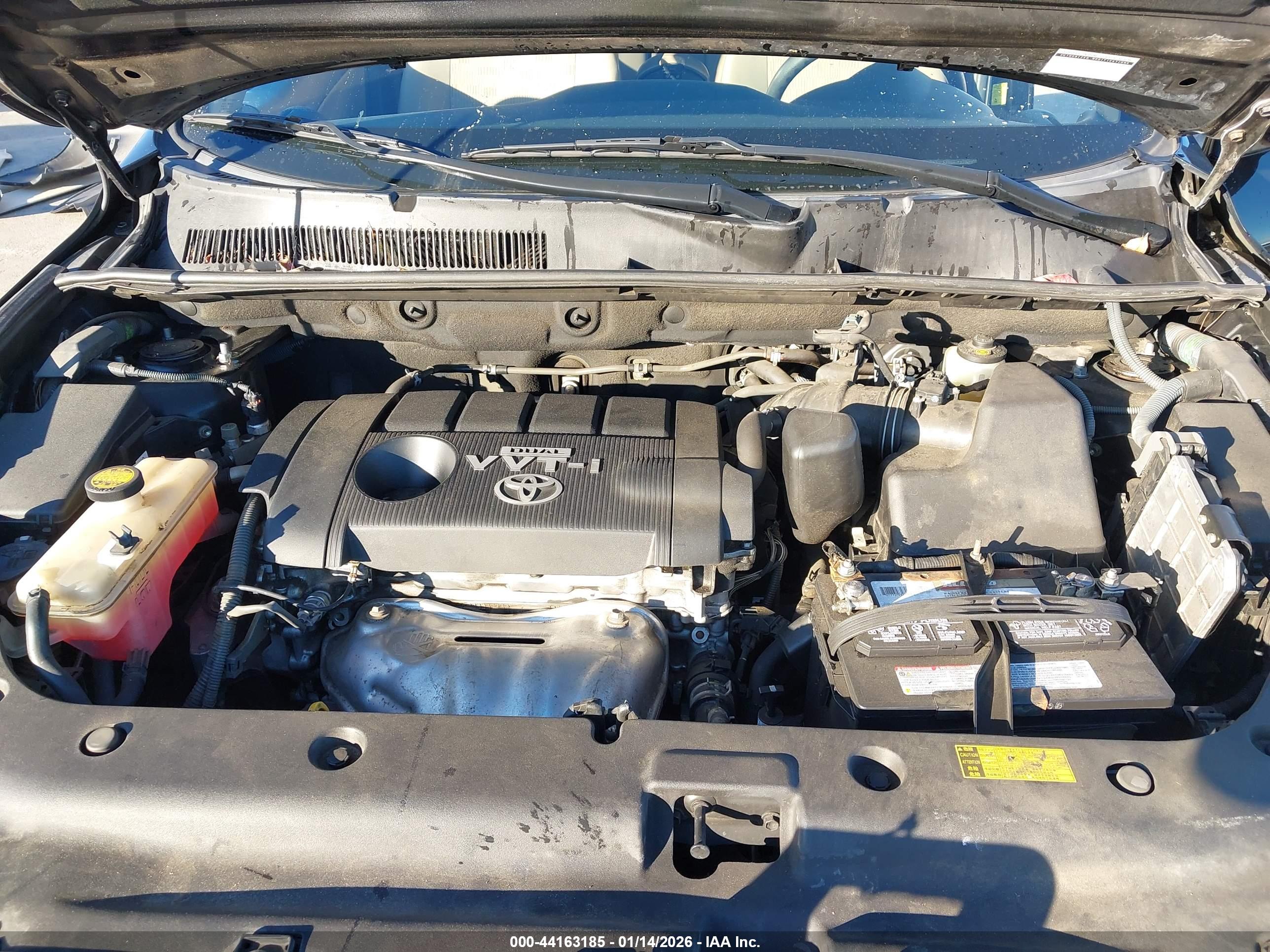 TOYOTA RAV4 image 10
