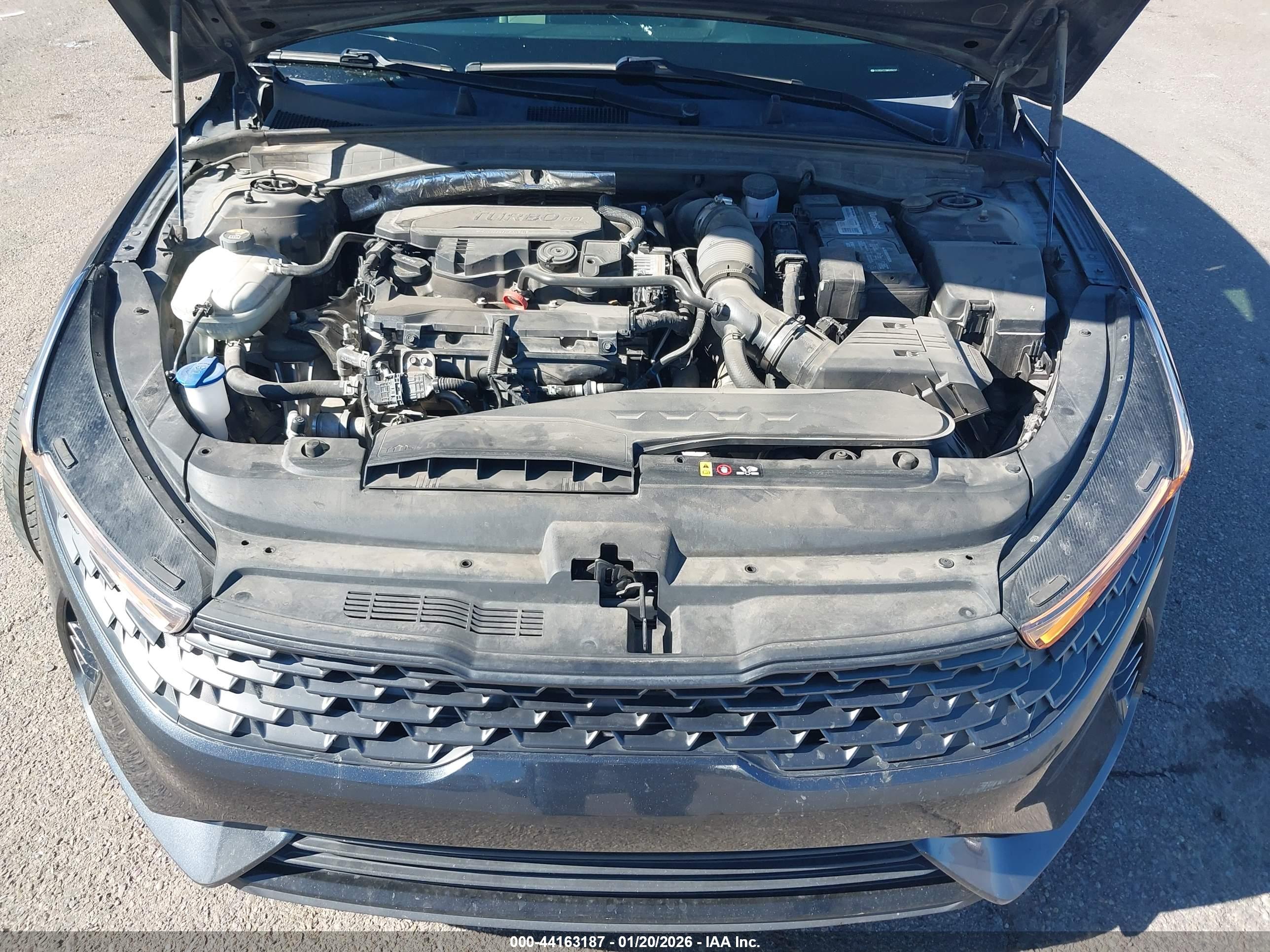 KIA K5 image 10