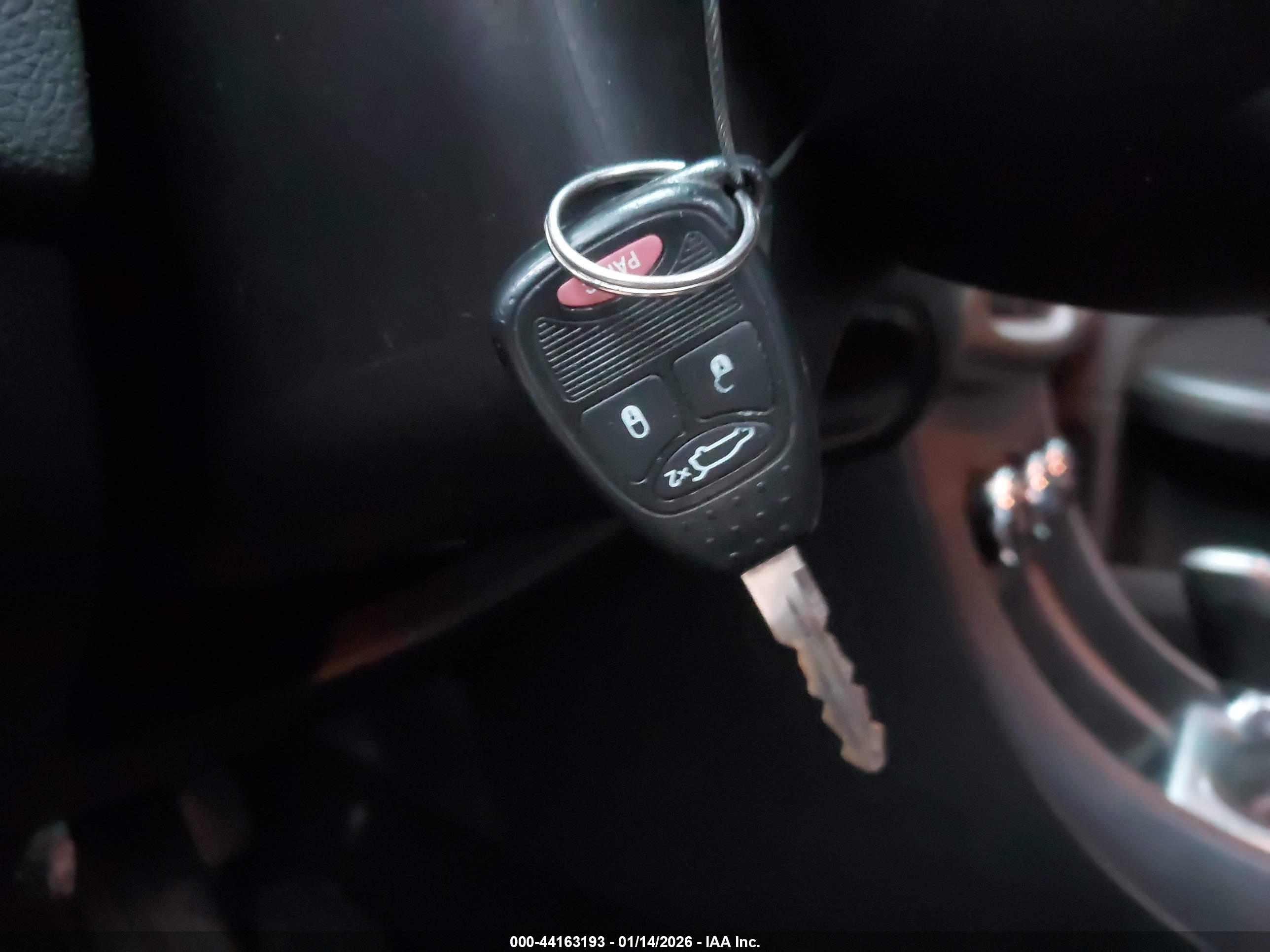 DODGE AVENGER image 11