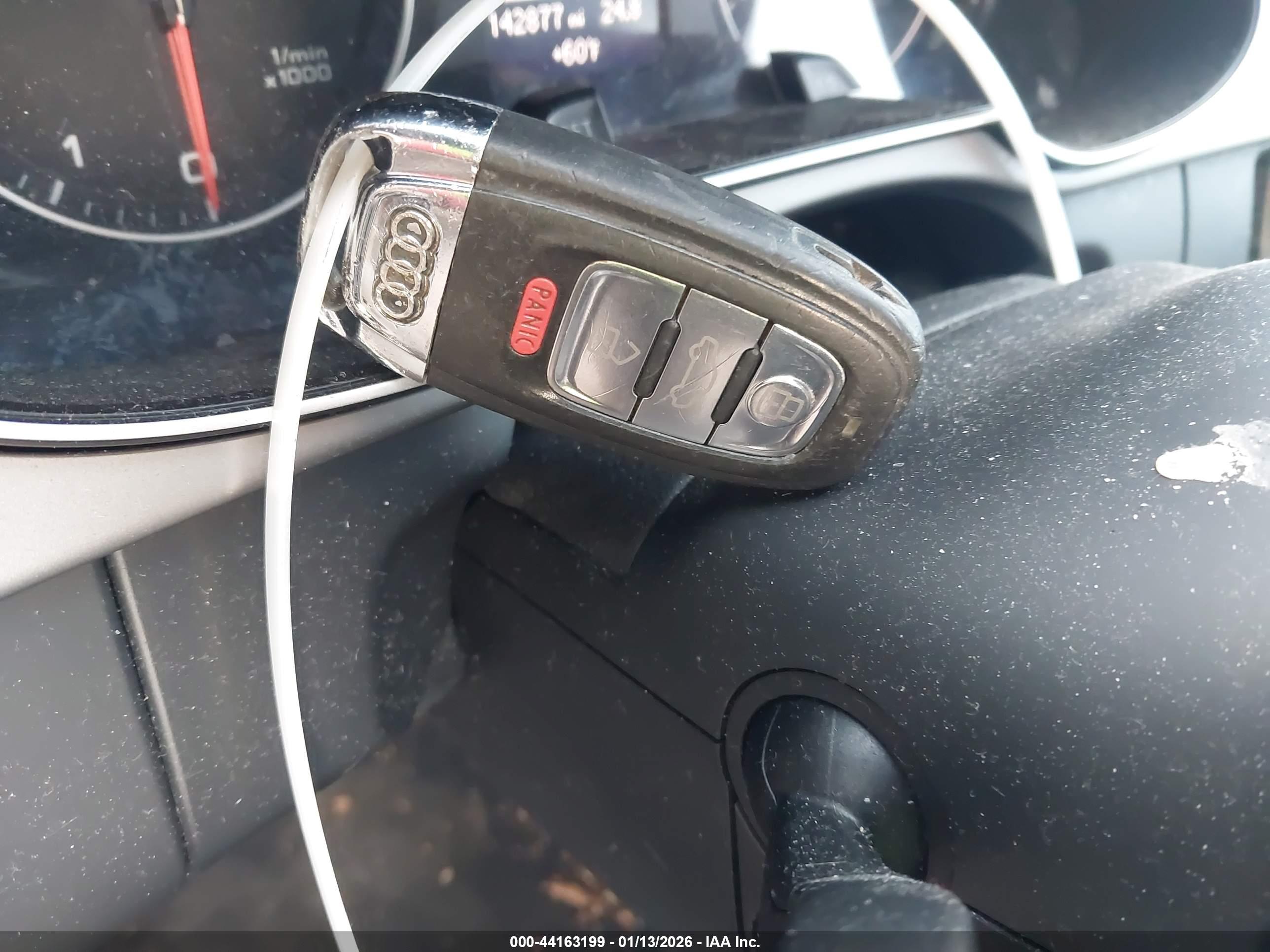 AUDI A4 image 11