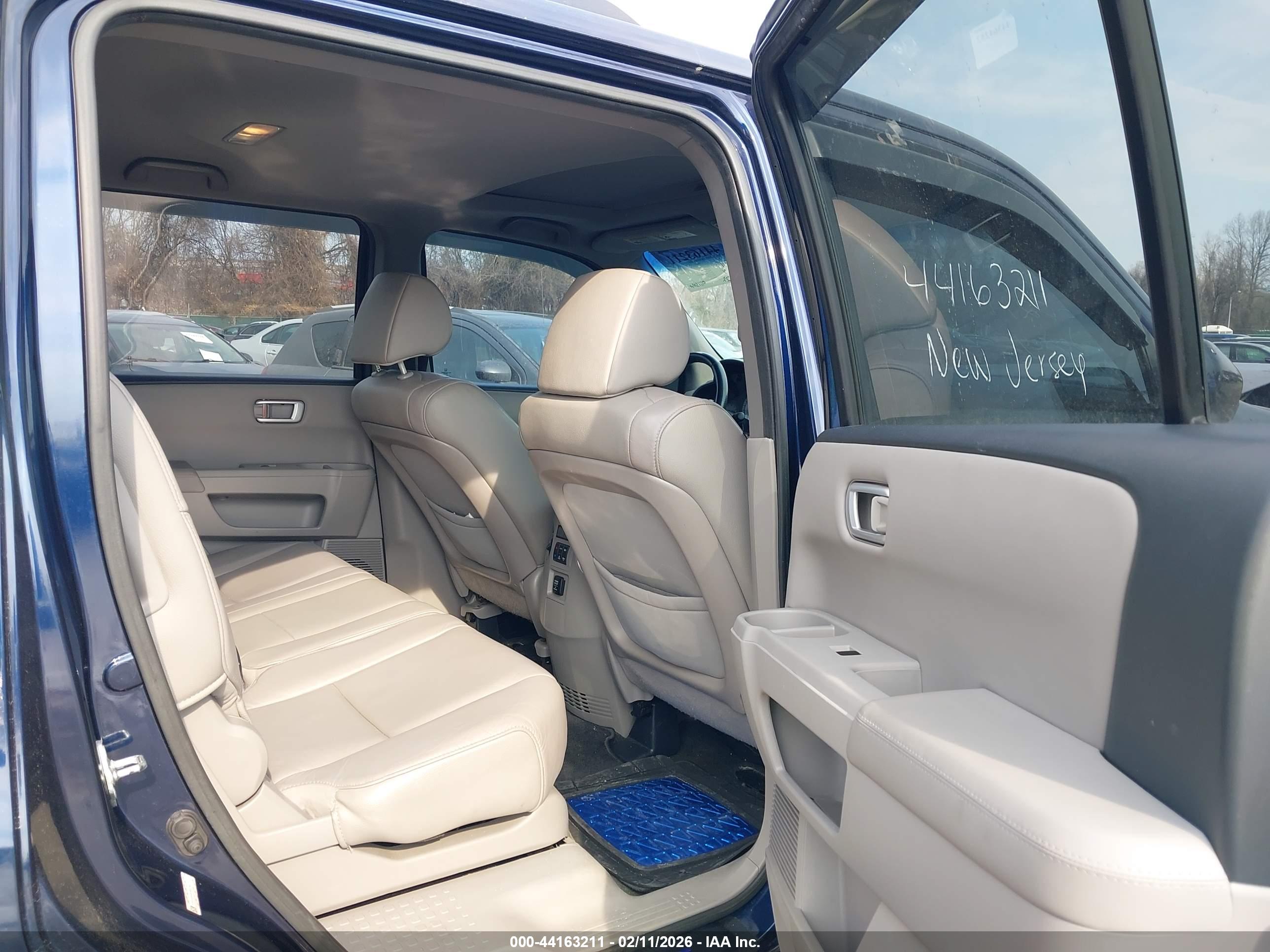 HONDA PILOT image 8