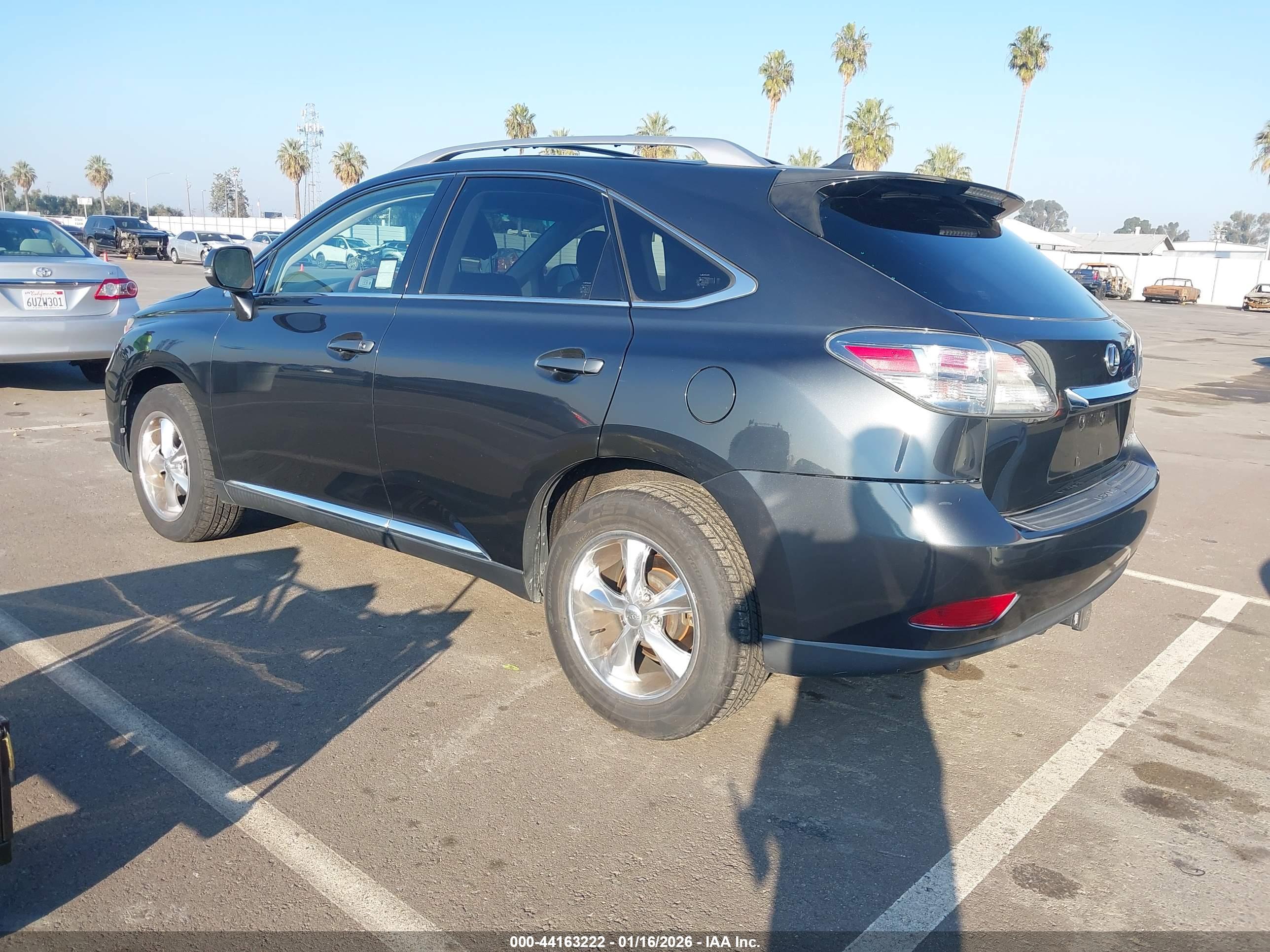 LEXUS RX image 3