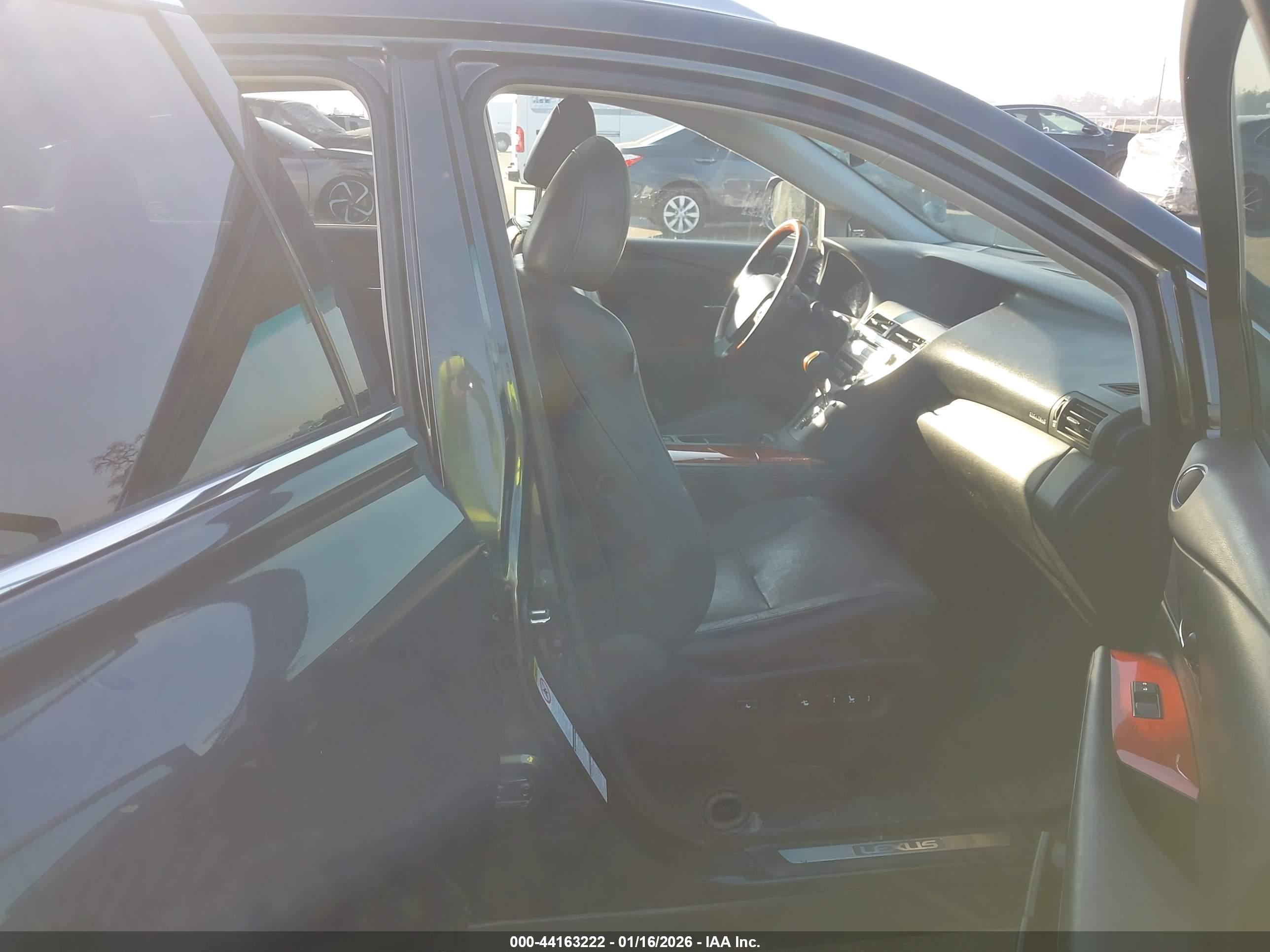 LEXUS RX image 5