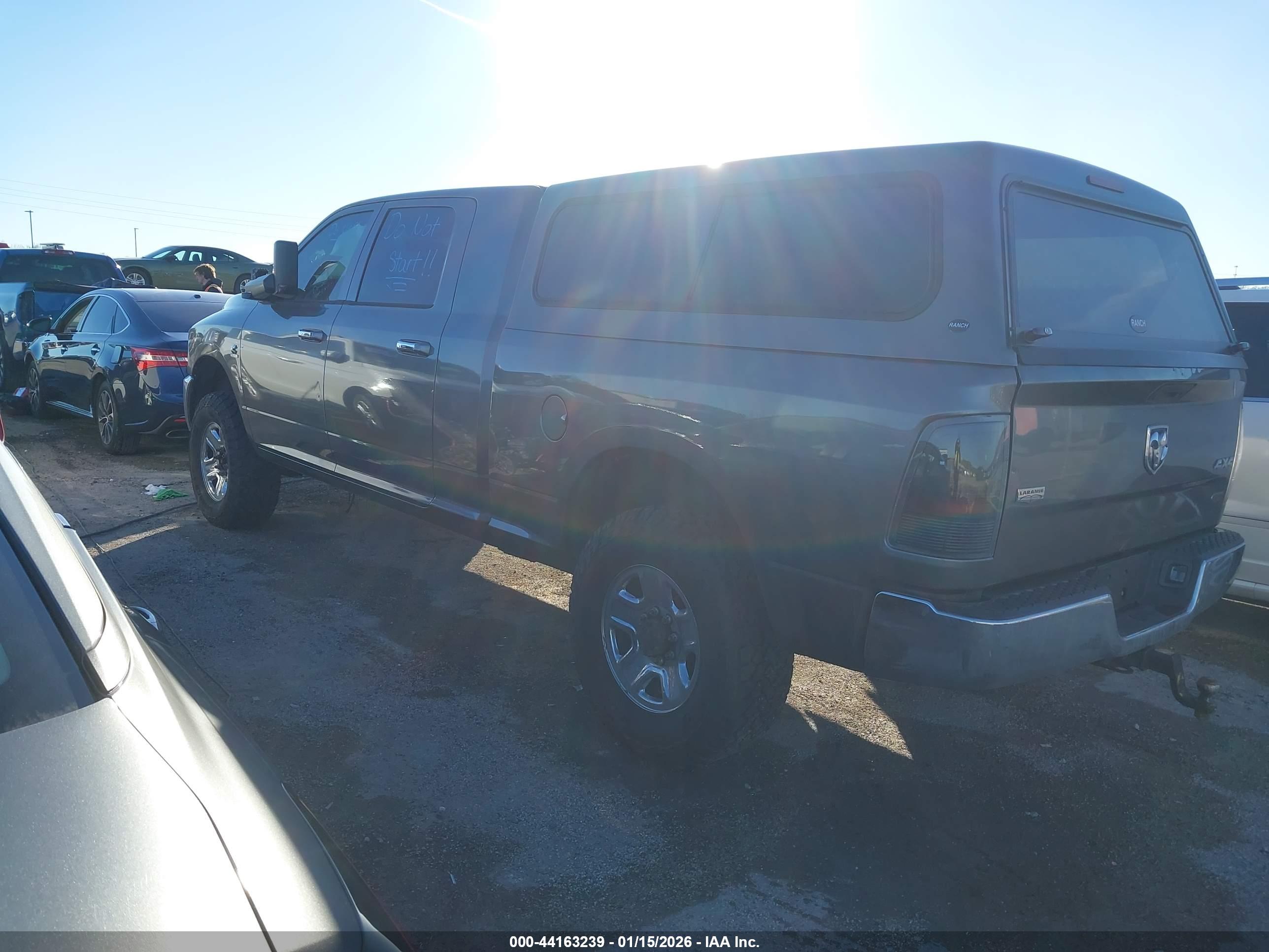 RAM 2500 image 3