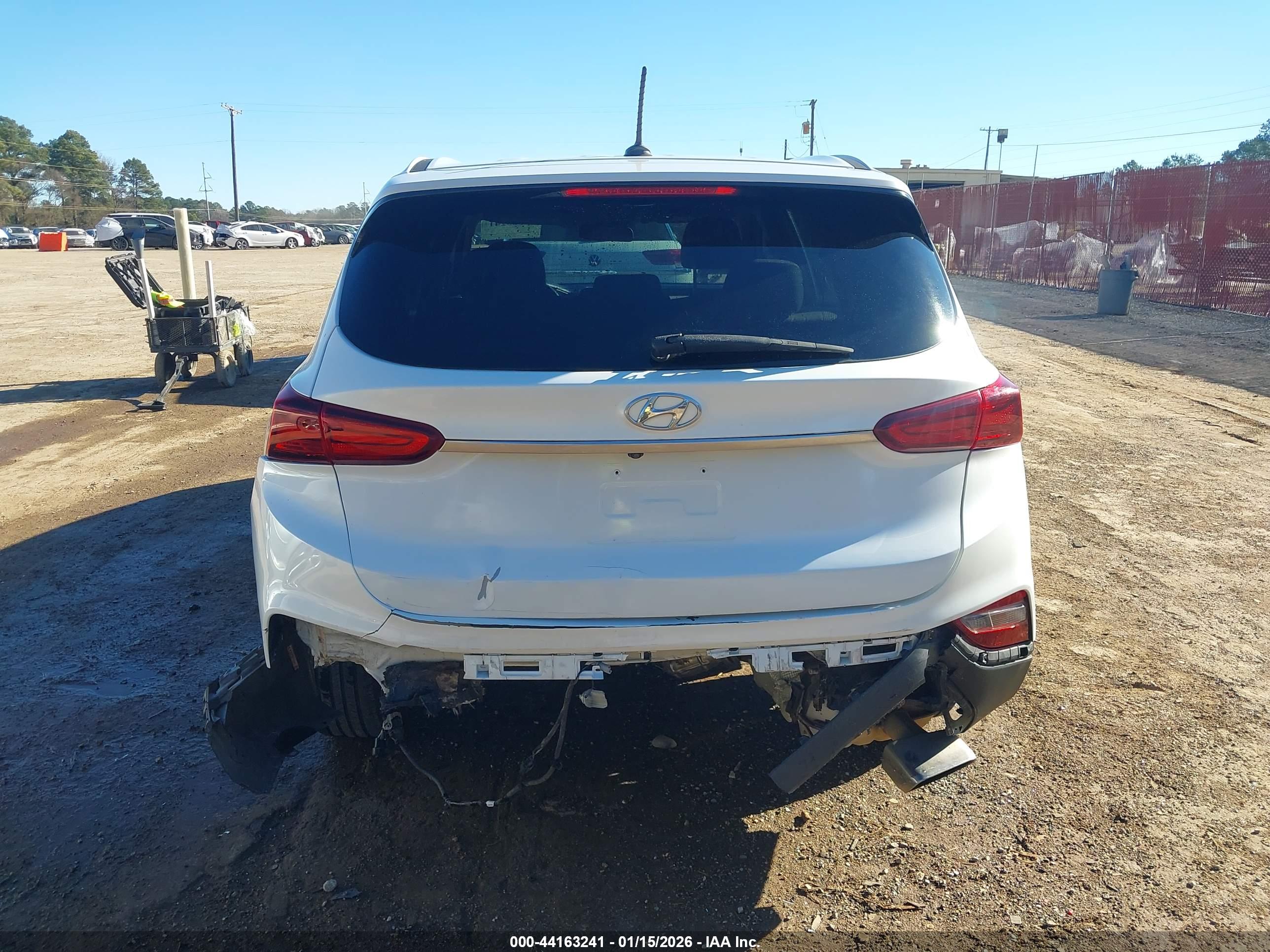HYUNDAI SANTA image 6