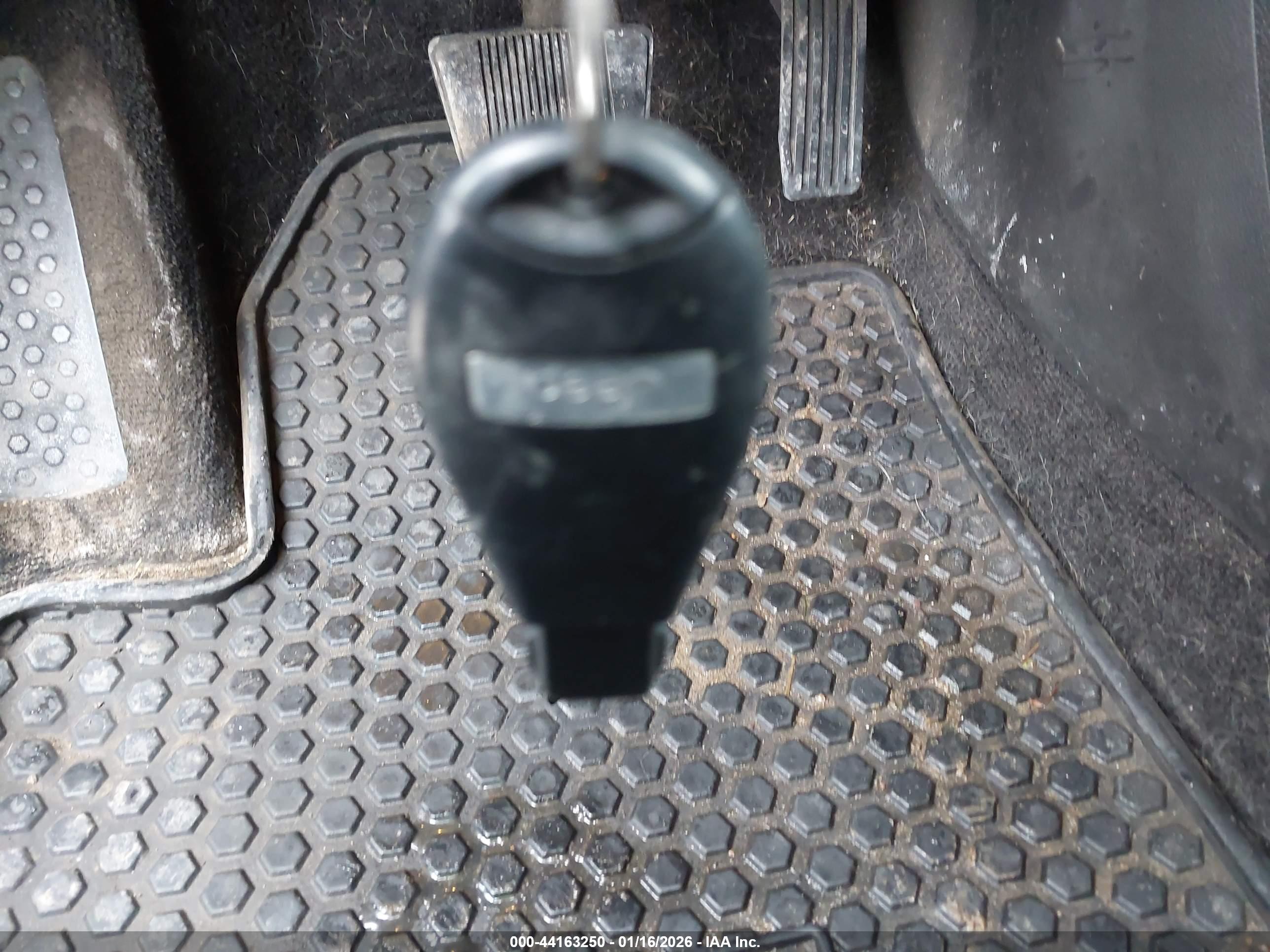 JEEP CHEROKEE image 11