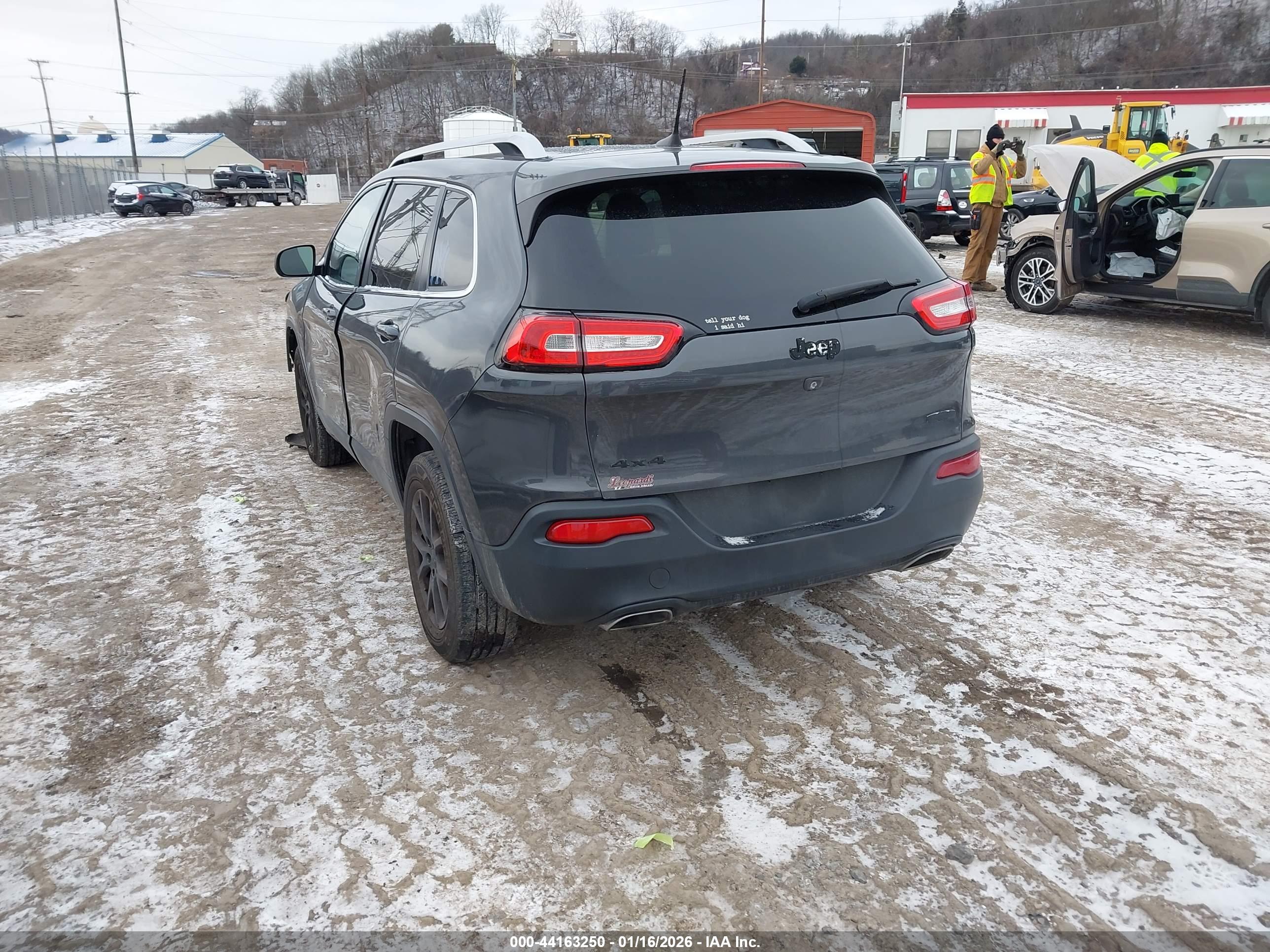 JEEP CHEROKEE image 3