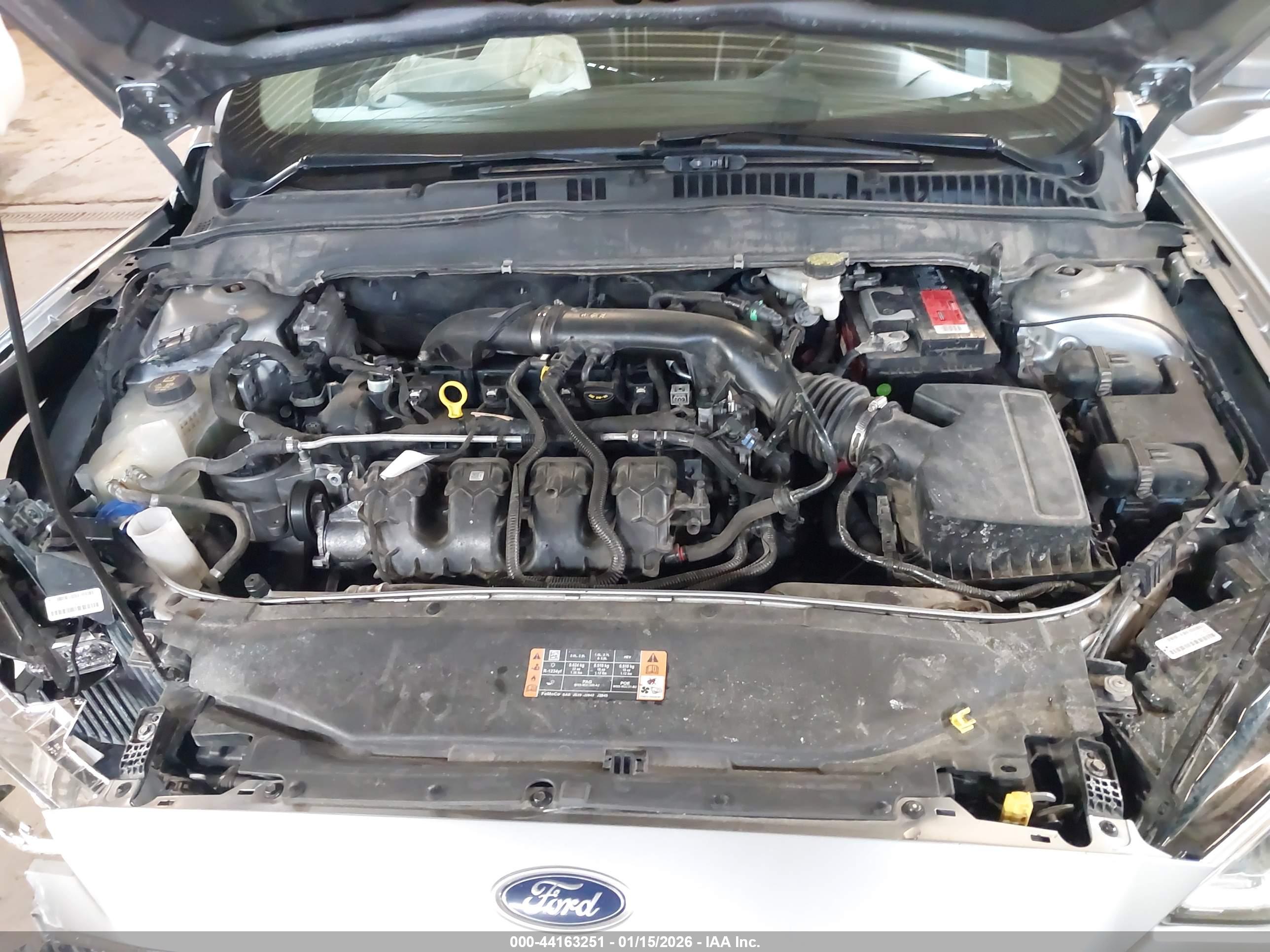 FORD FUSION image 10