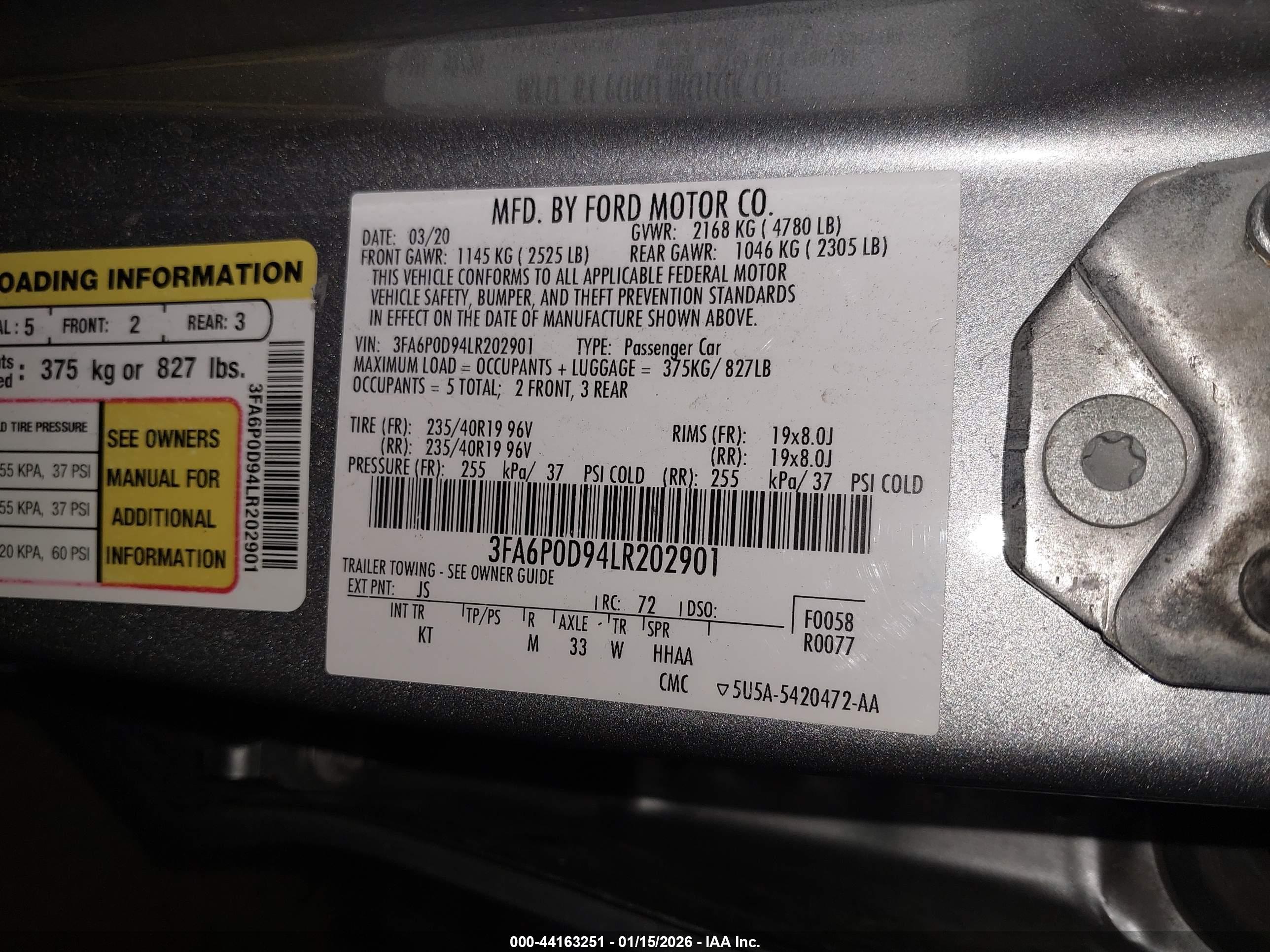 FORD FUSION image 9