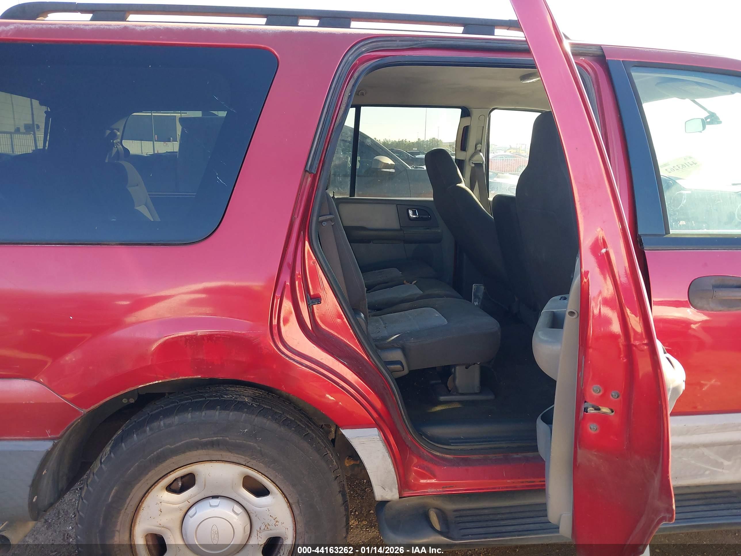 FORD EXPEDITION image 8