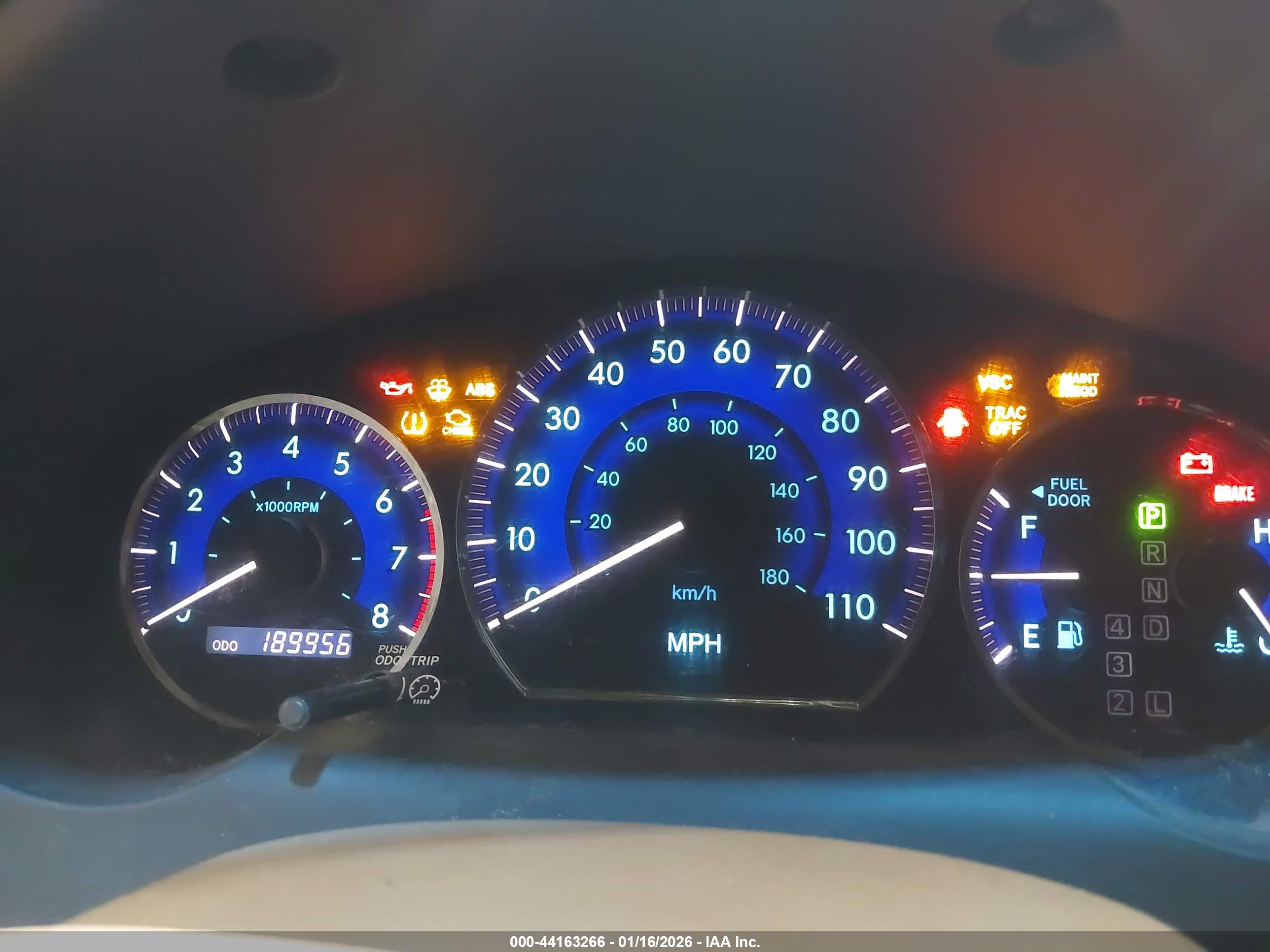TOYOTA SIENNA image 7