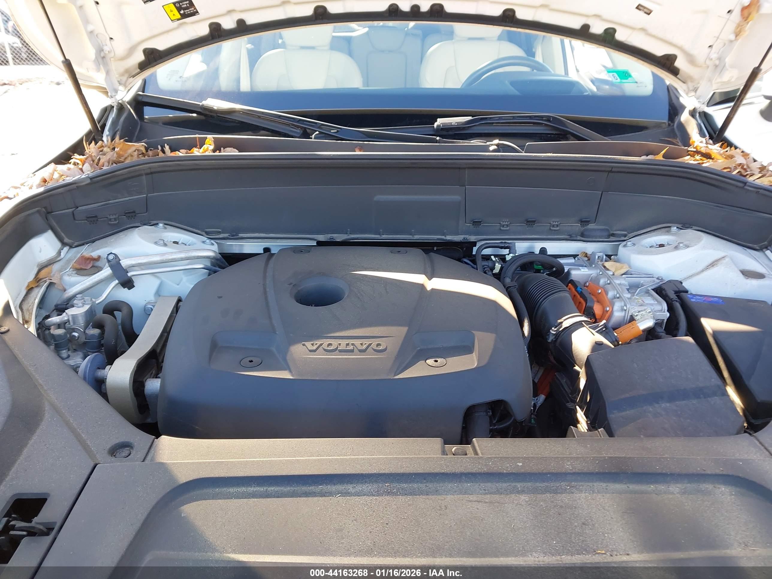 VOLVO XC90 image 10