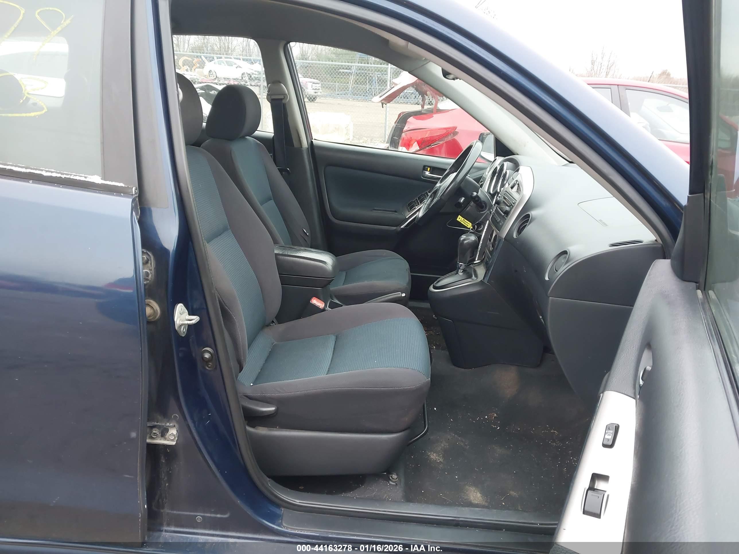 TOYOTA MATRIX image 5