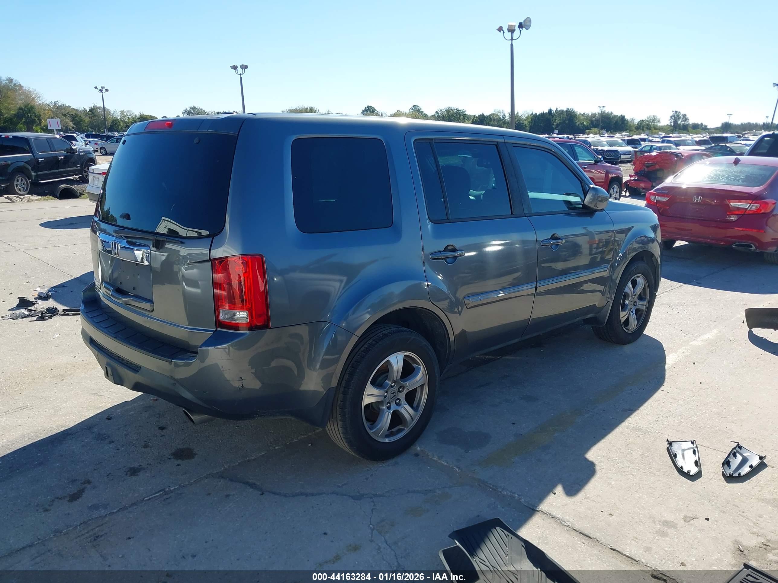 HONDA PILOT image 4