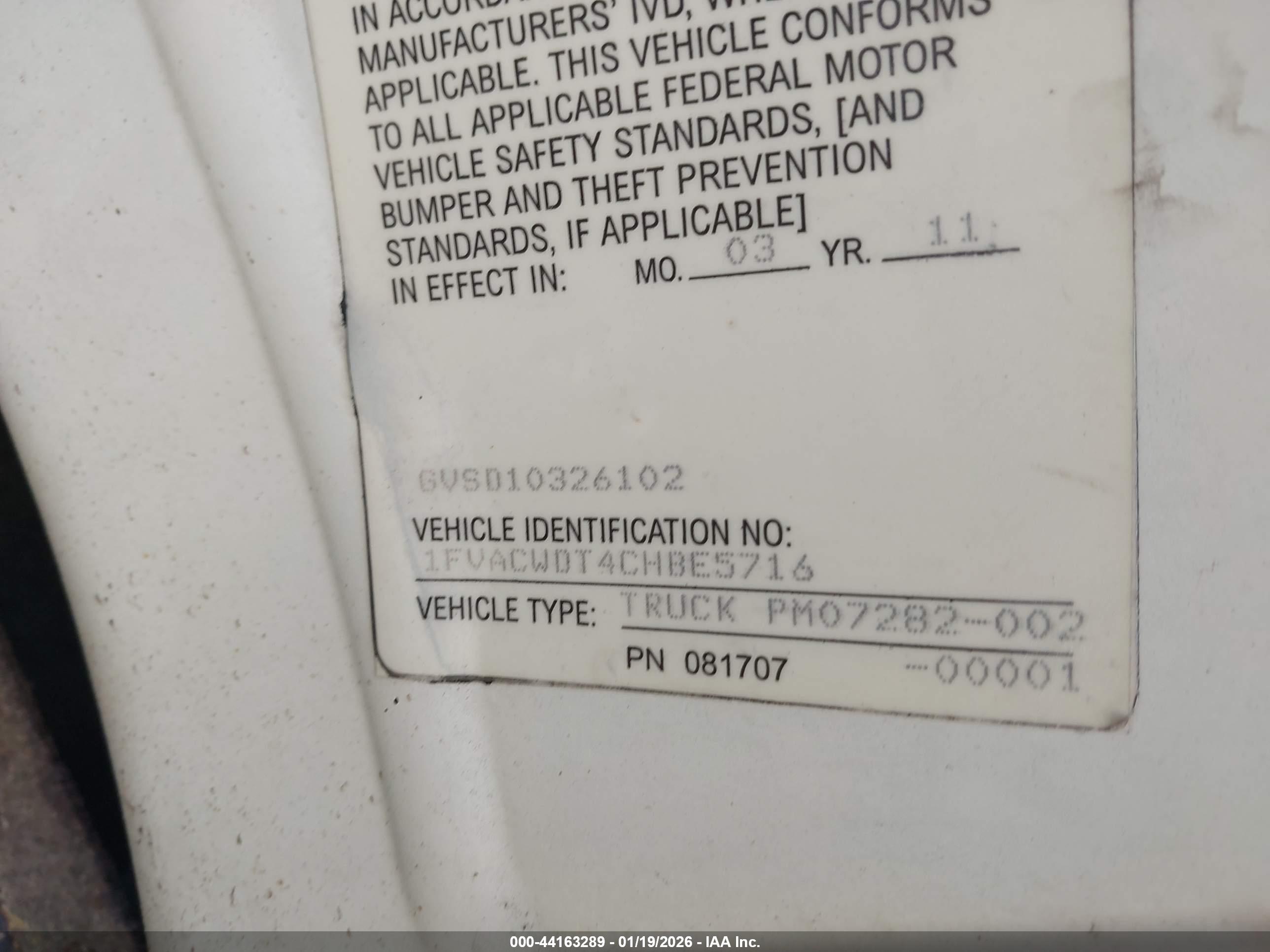 FREIGHTLINER M2 image 9