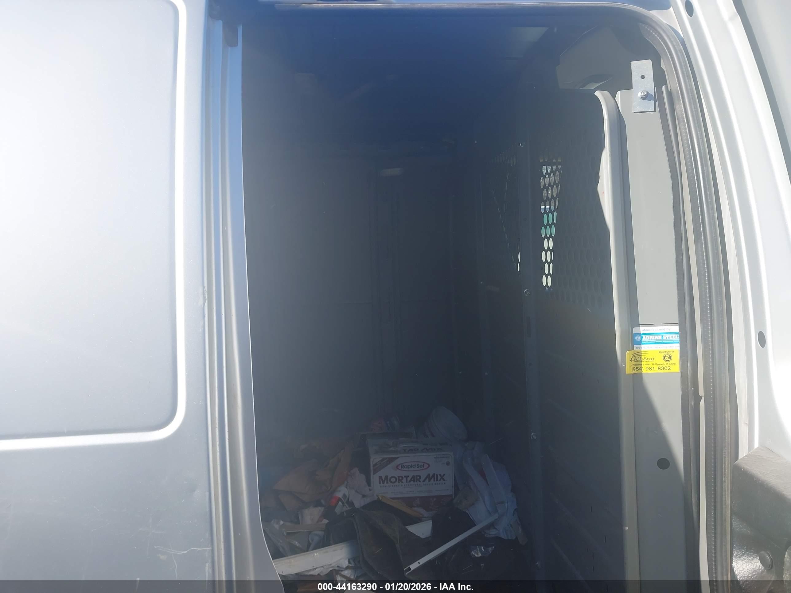 CHEVROLET EXPRESS image 8