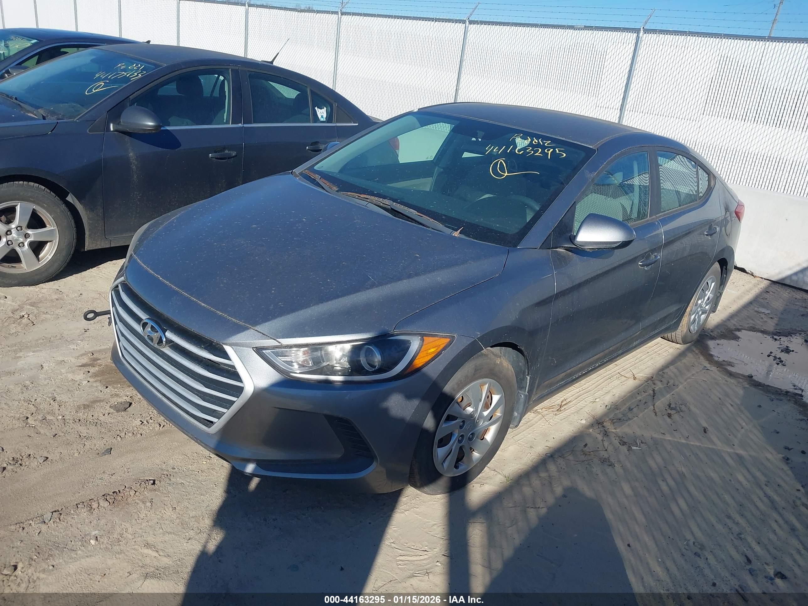 HYUNDAI ELANTRA image 2