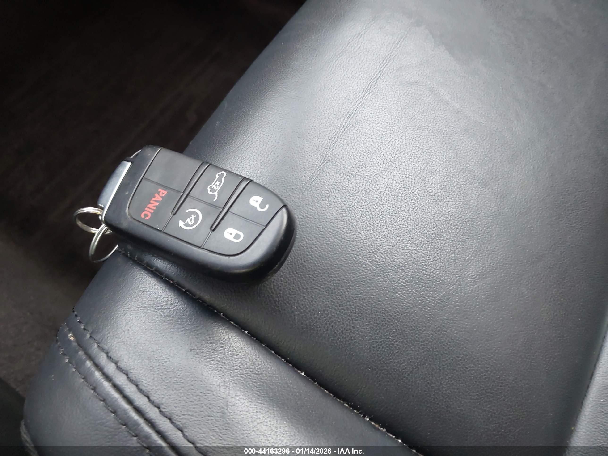 JEEP GRAND image 11