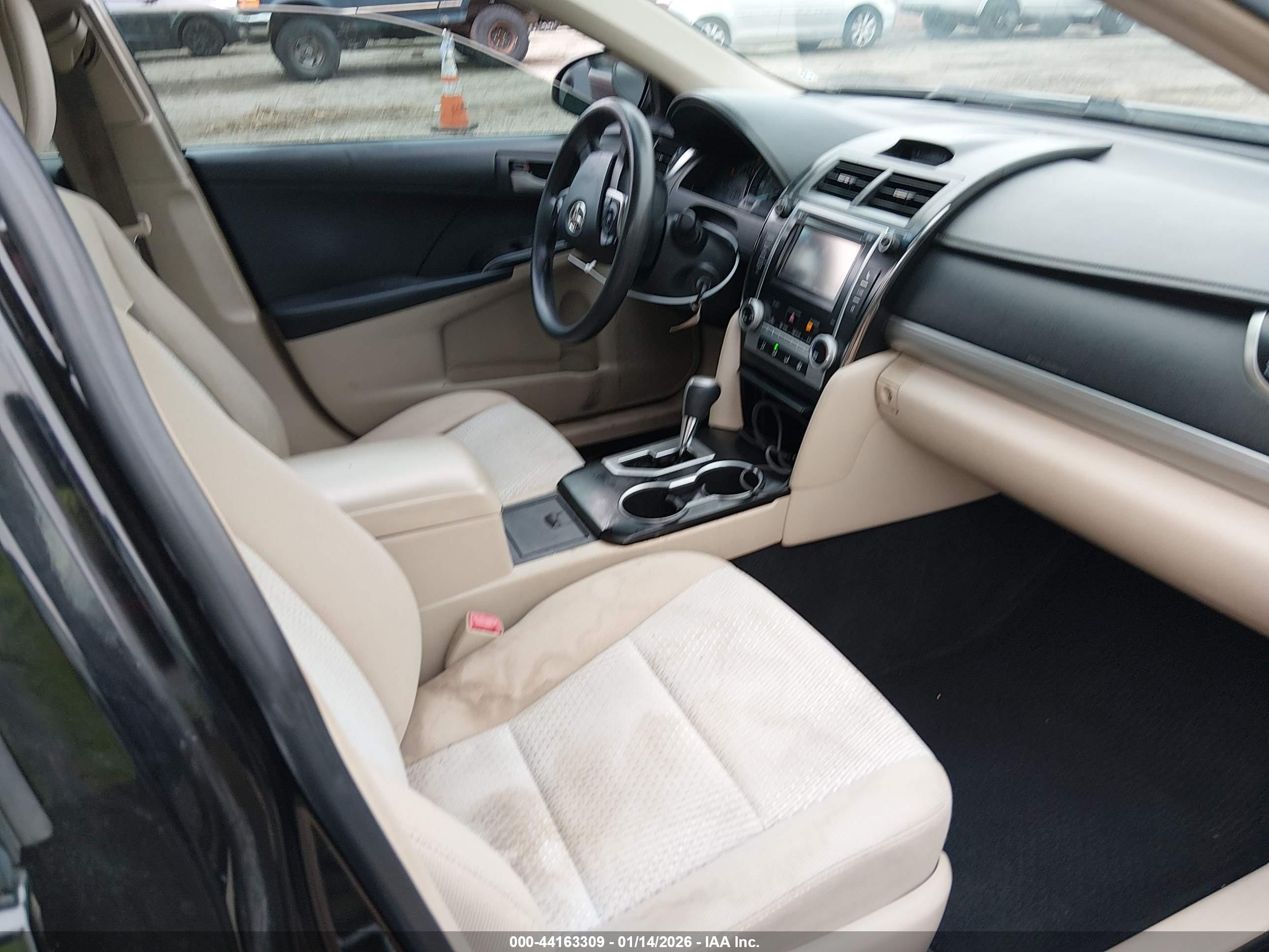 TOYOTA CAMRY image 5