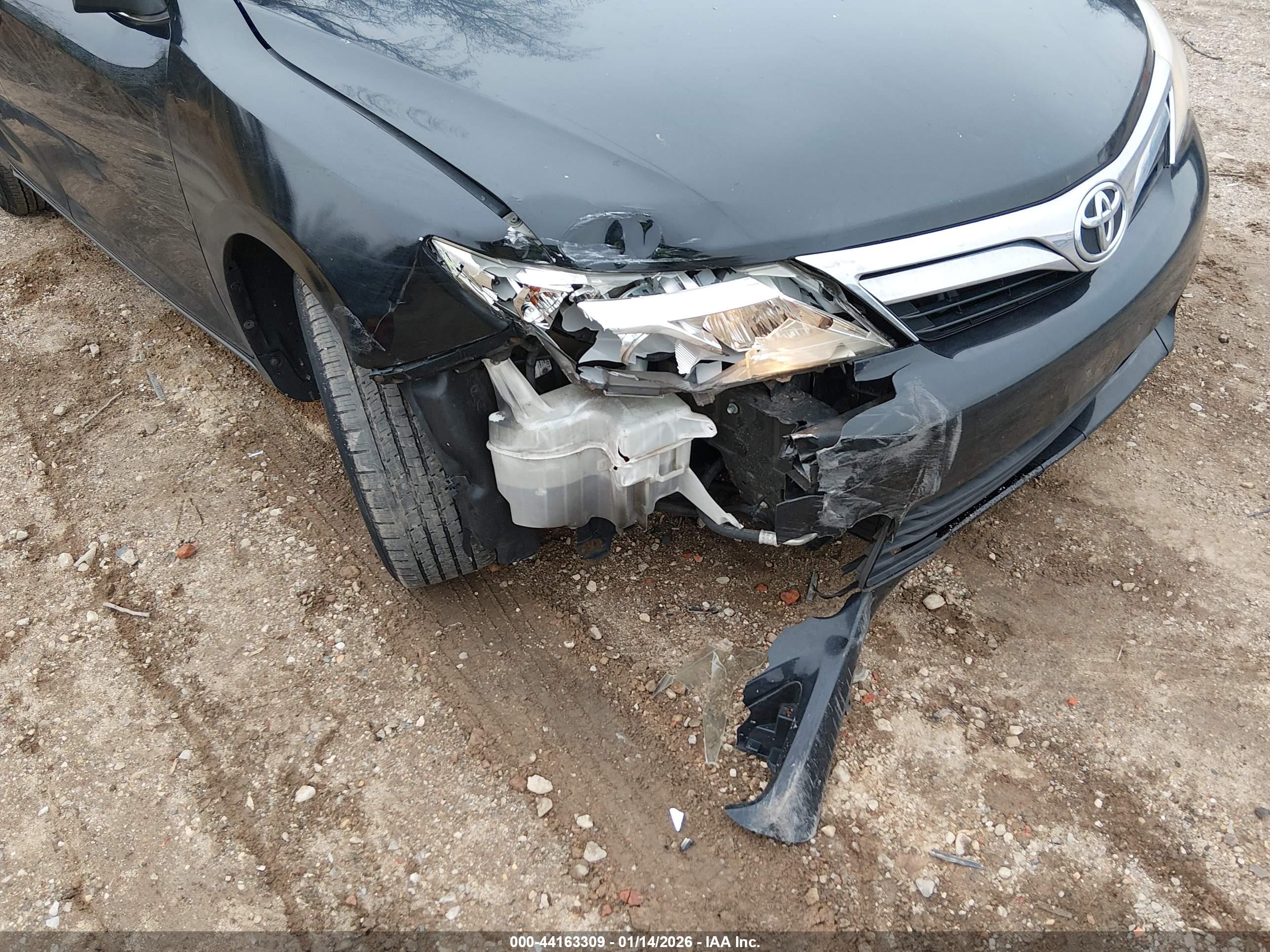 TOYOTA CAMRY image 6