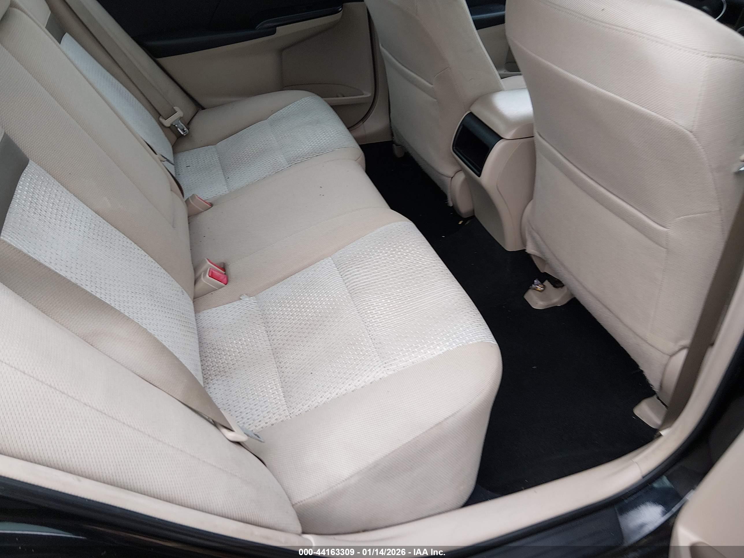 TOYOTA CAMRY image 8