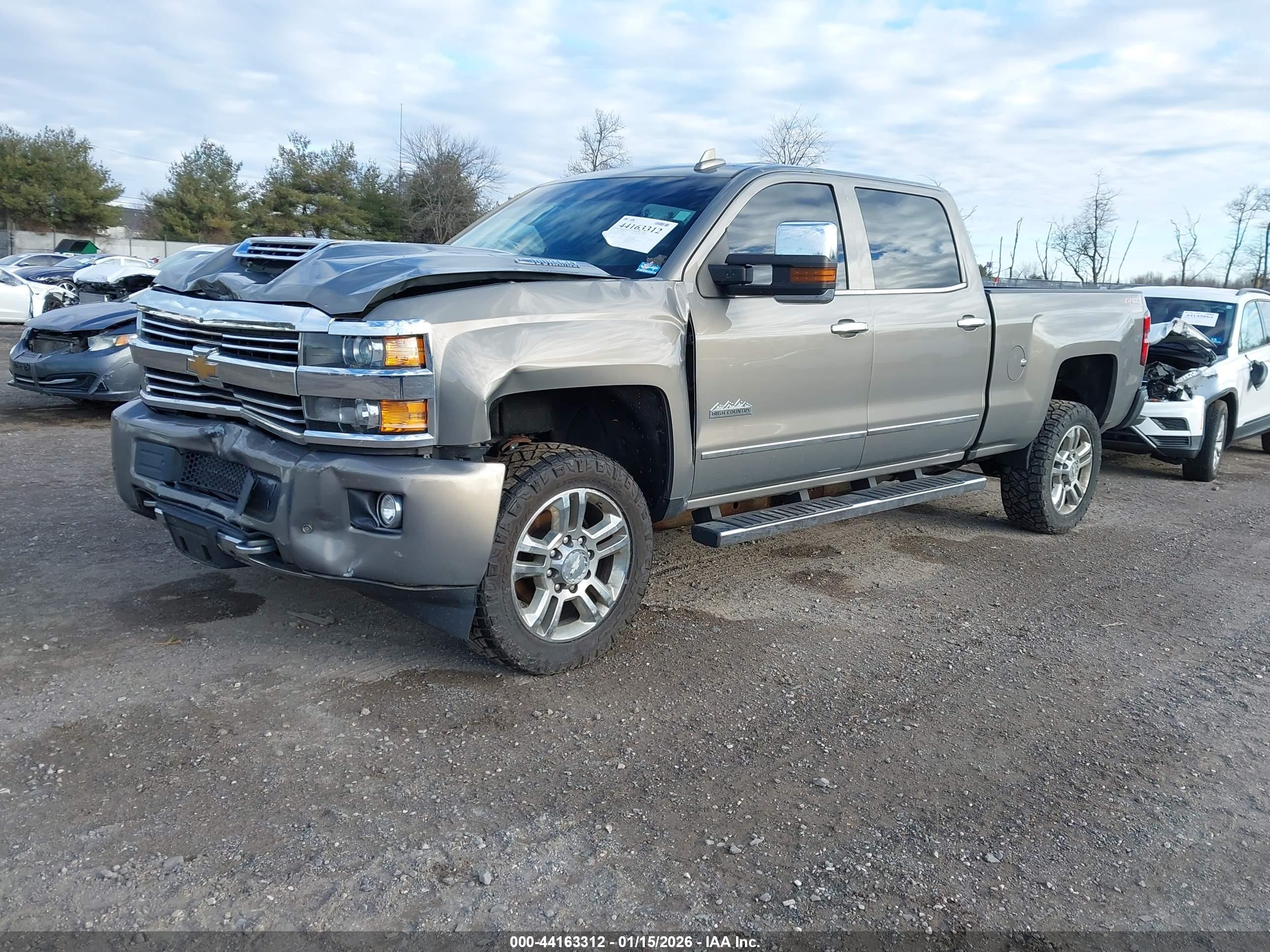CHEVROLET SILVERADO image 2