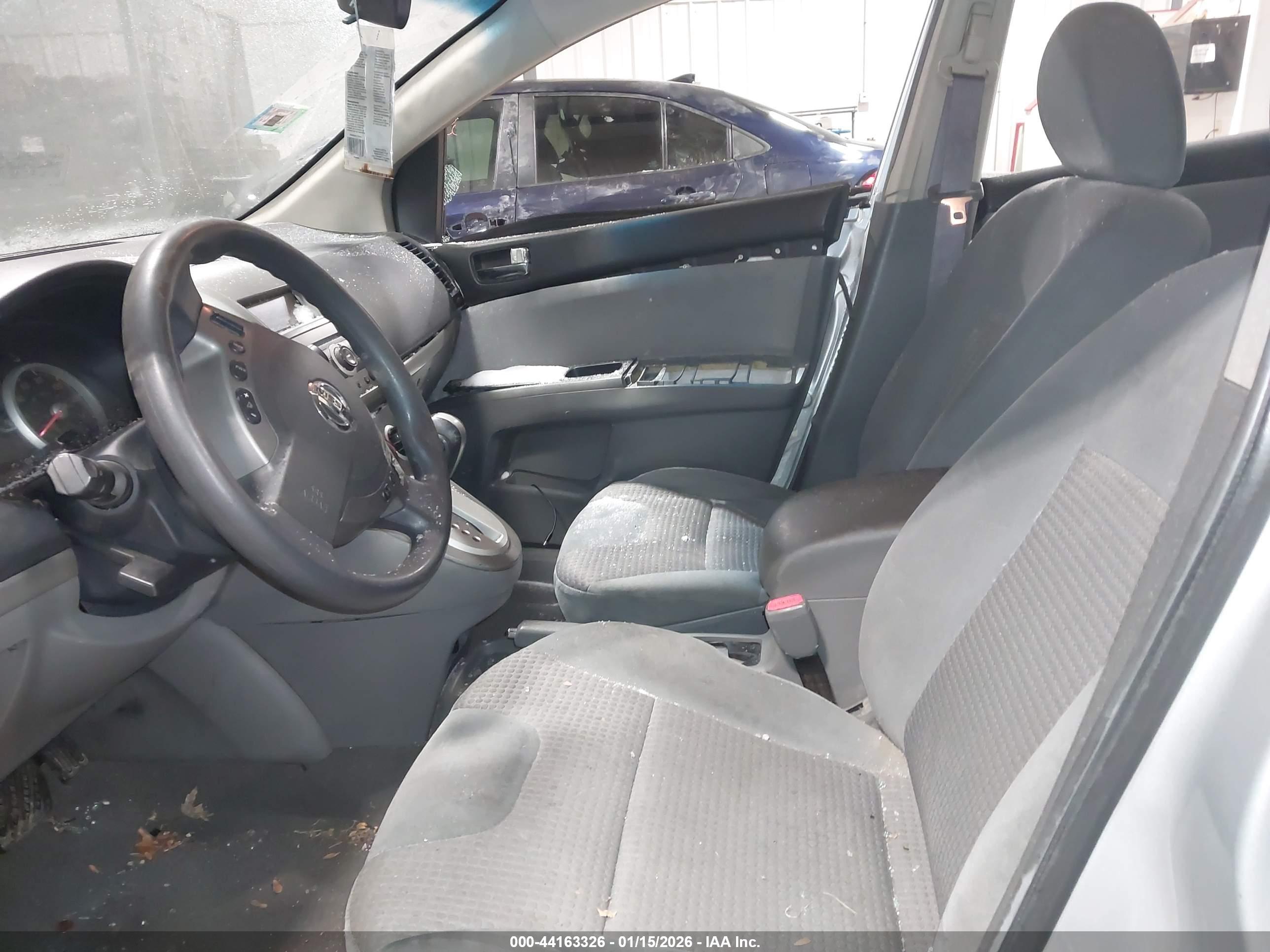 NISSAN SENTRA image 5
