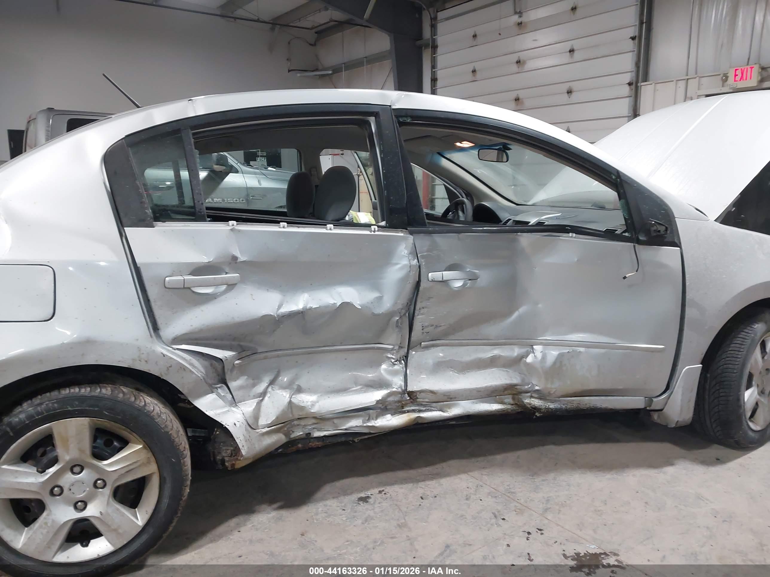 NISSAN SENTRA image 6