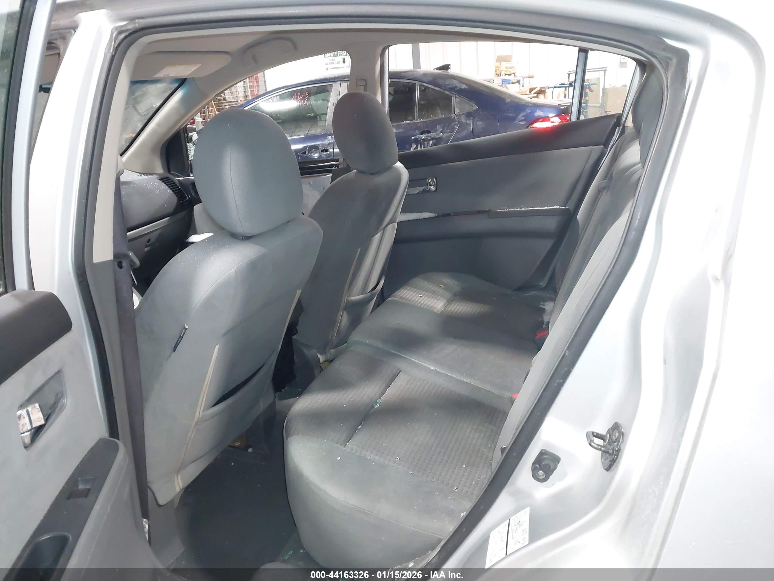NISSAN SENTRA image 8