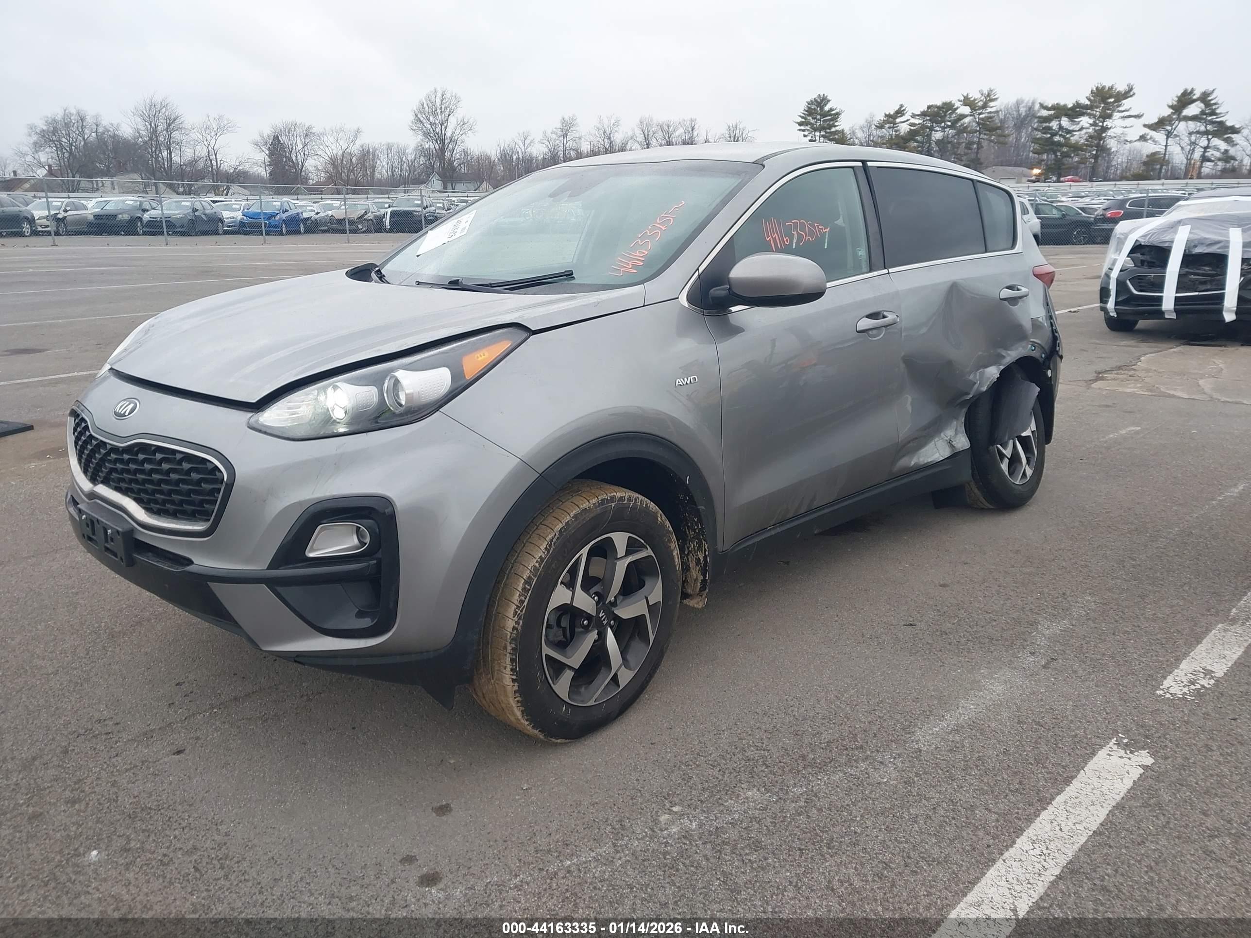 KIA SPORTAGE image 2