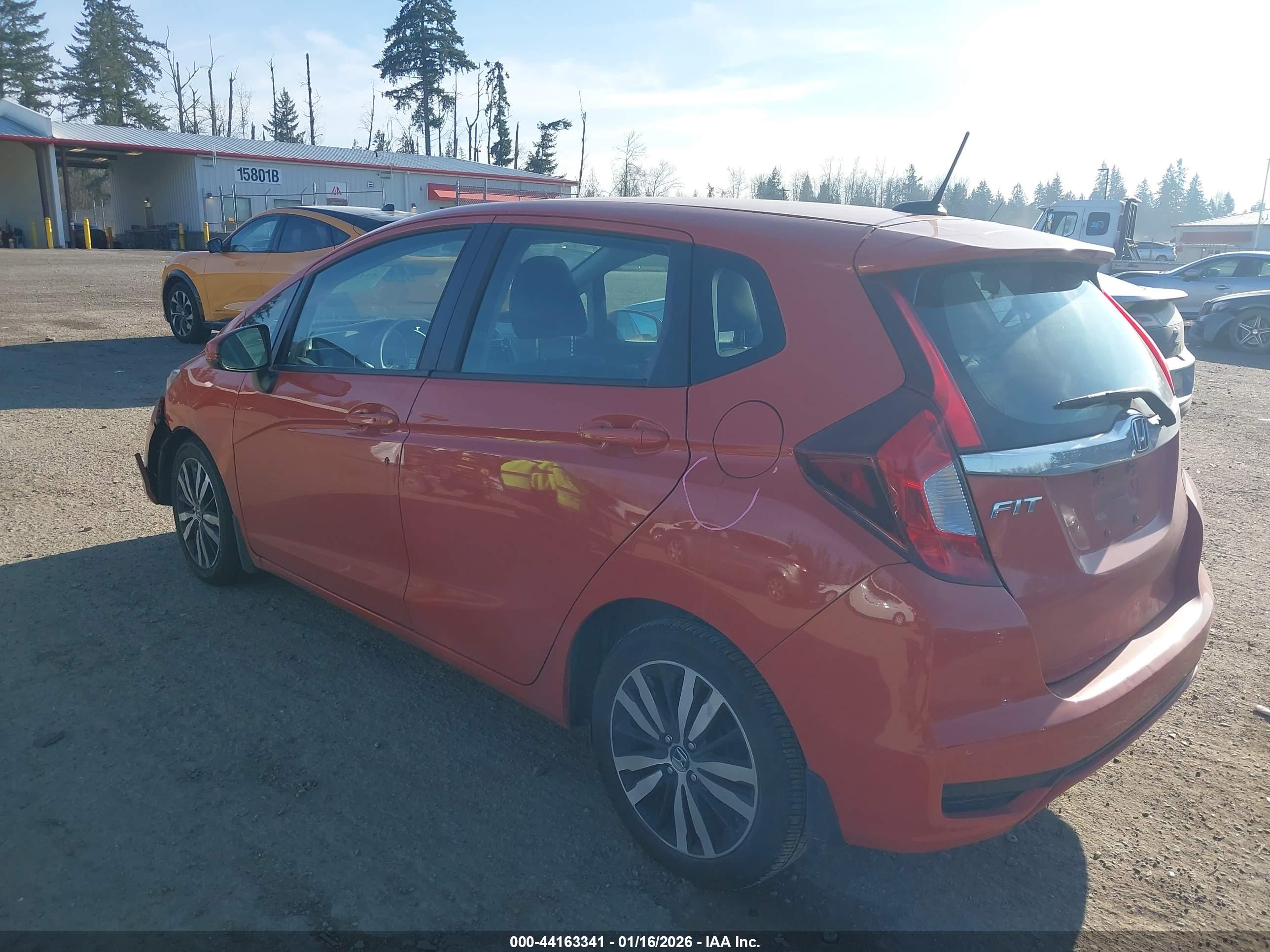 HONDA FIT image 3