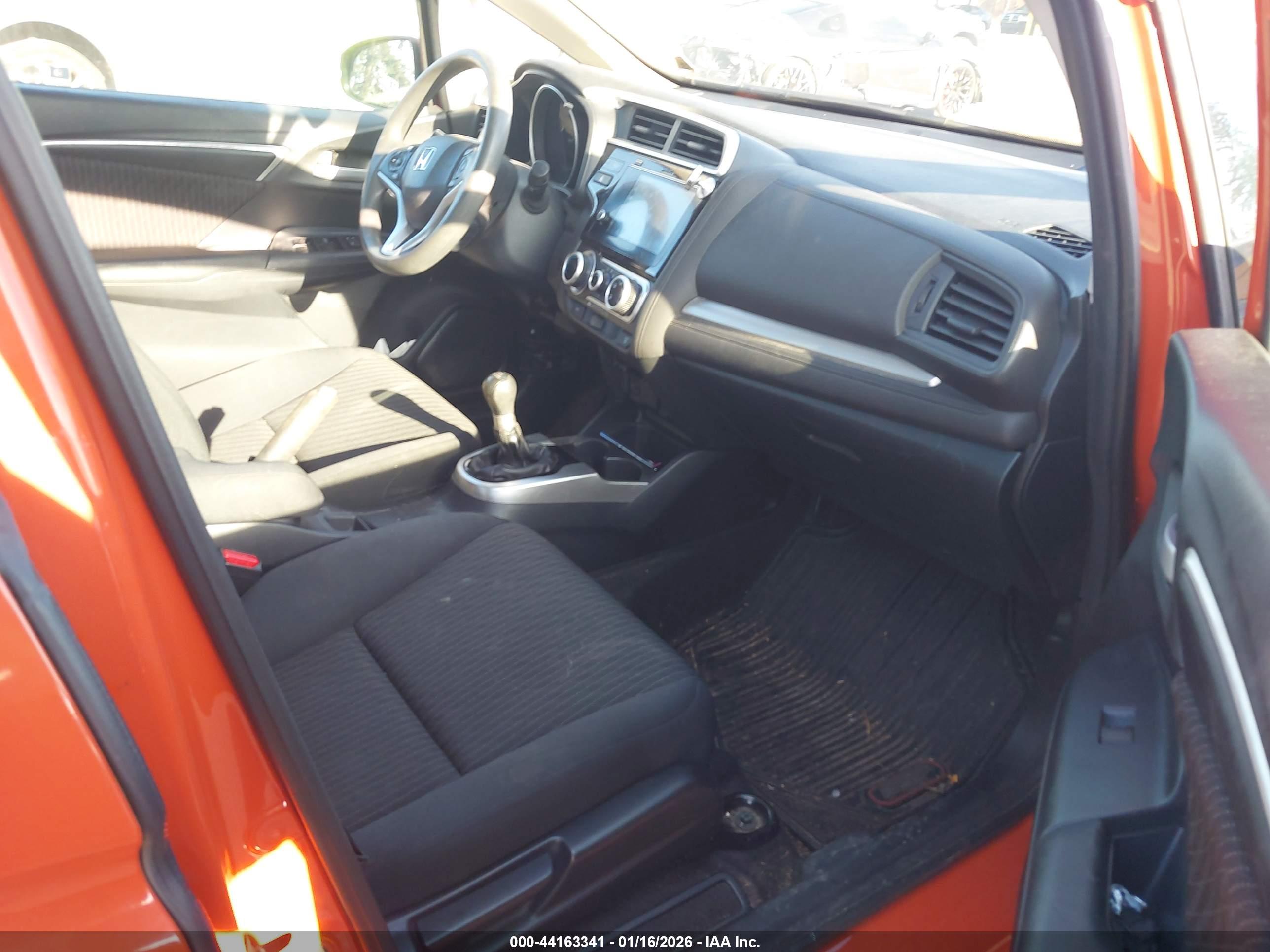 HONDA FIT image 5
