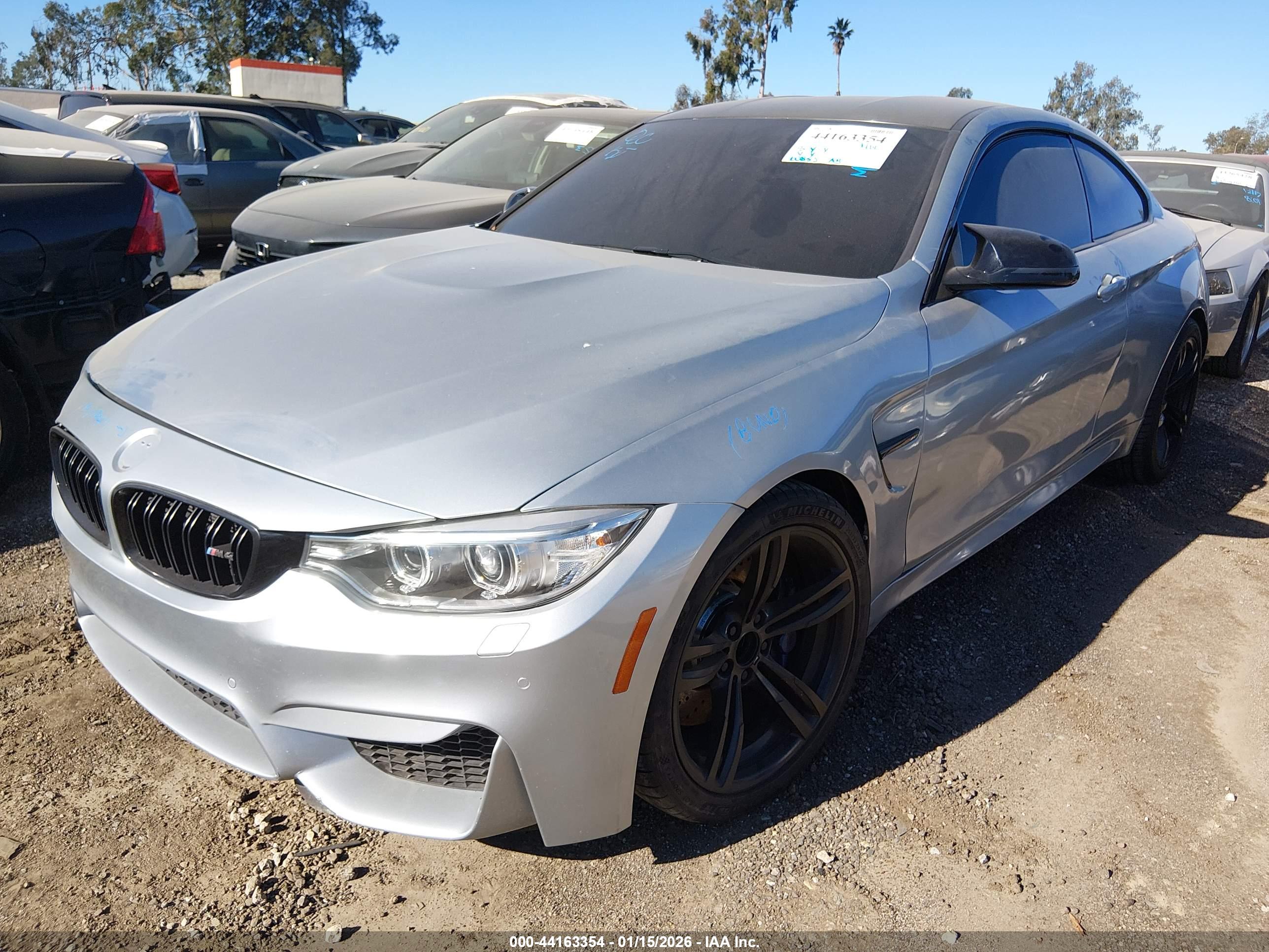 BMW M4 image 2