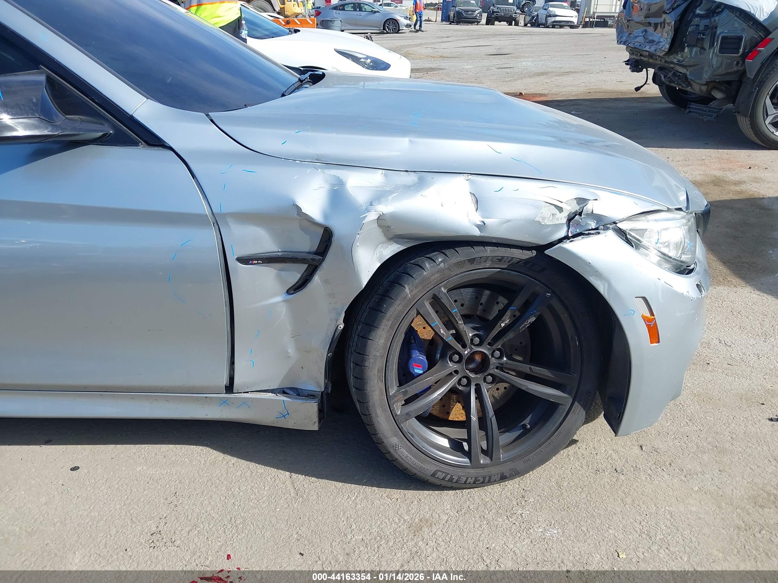 BMW M4 image 6
