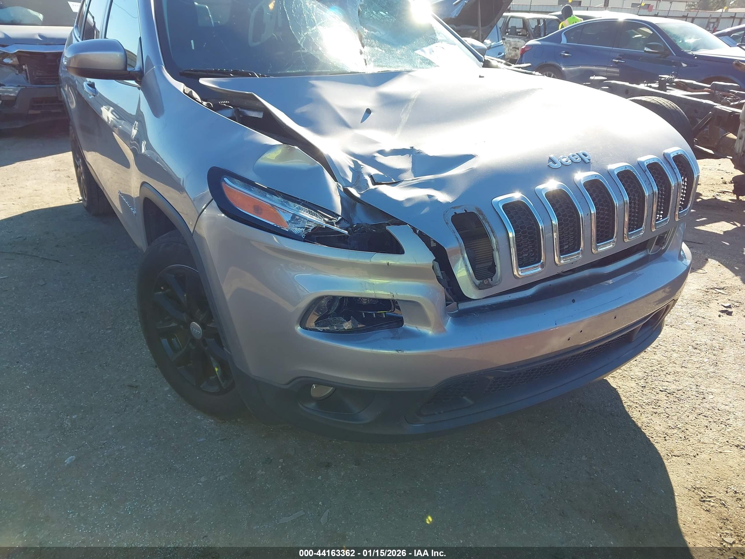 JEEP CHEROKEE image 6