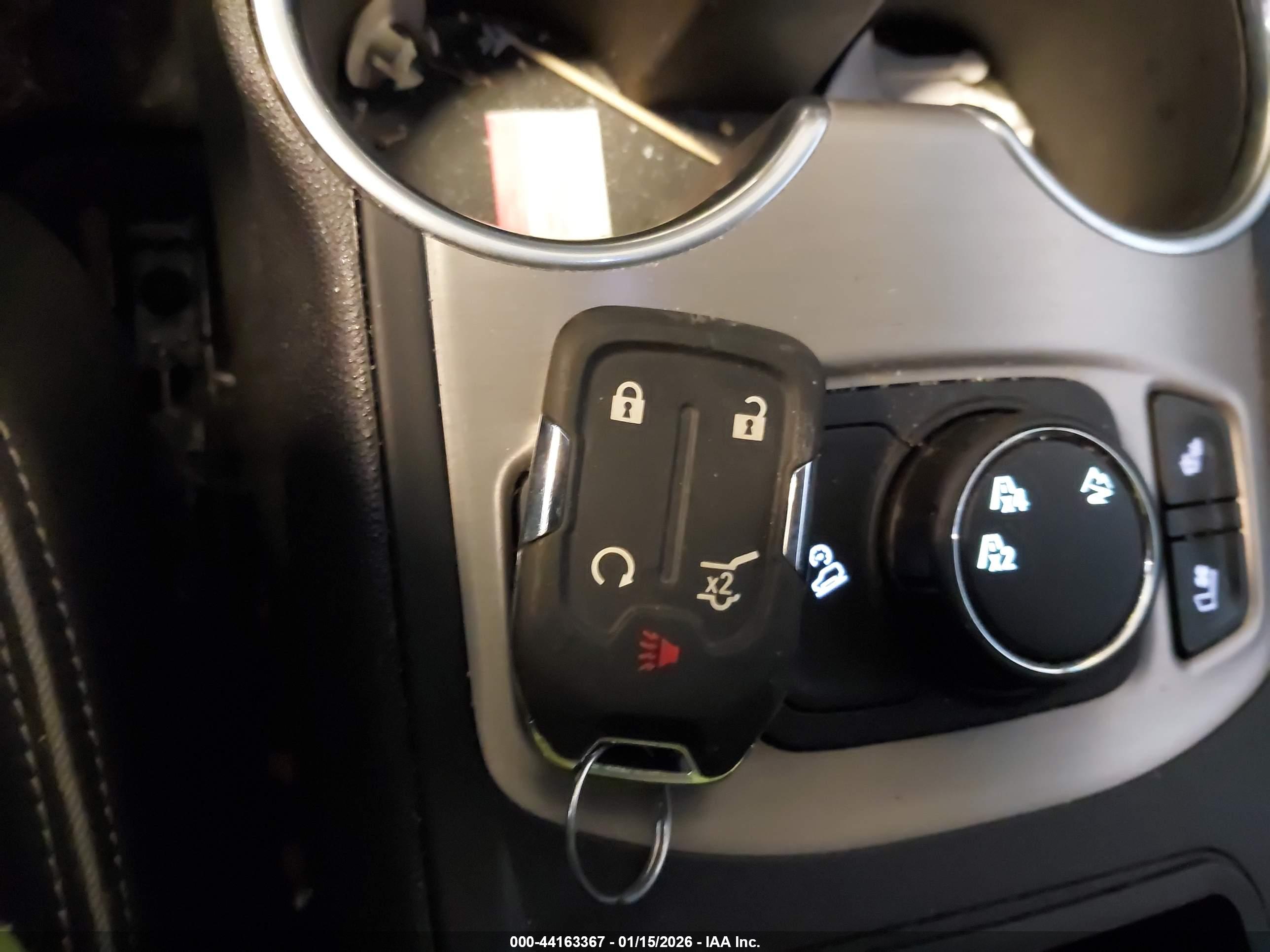 GMC TERRAIN image 11