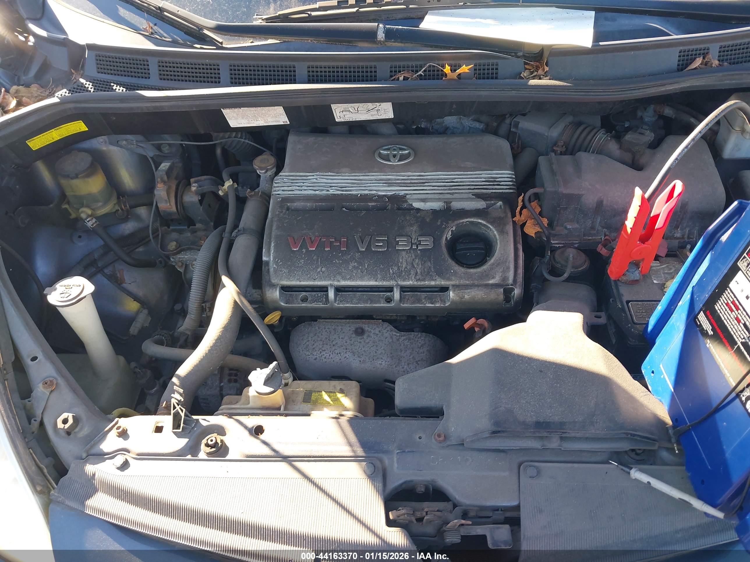 TOYOTA SIENNA image 10