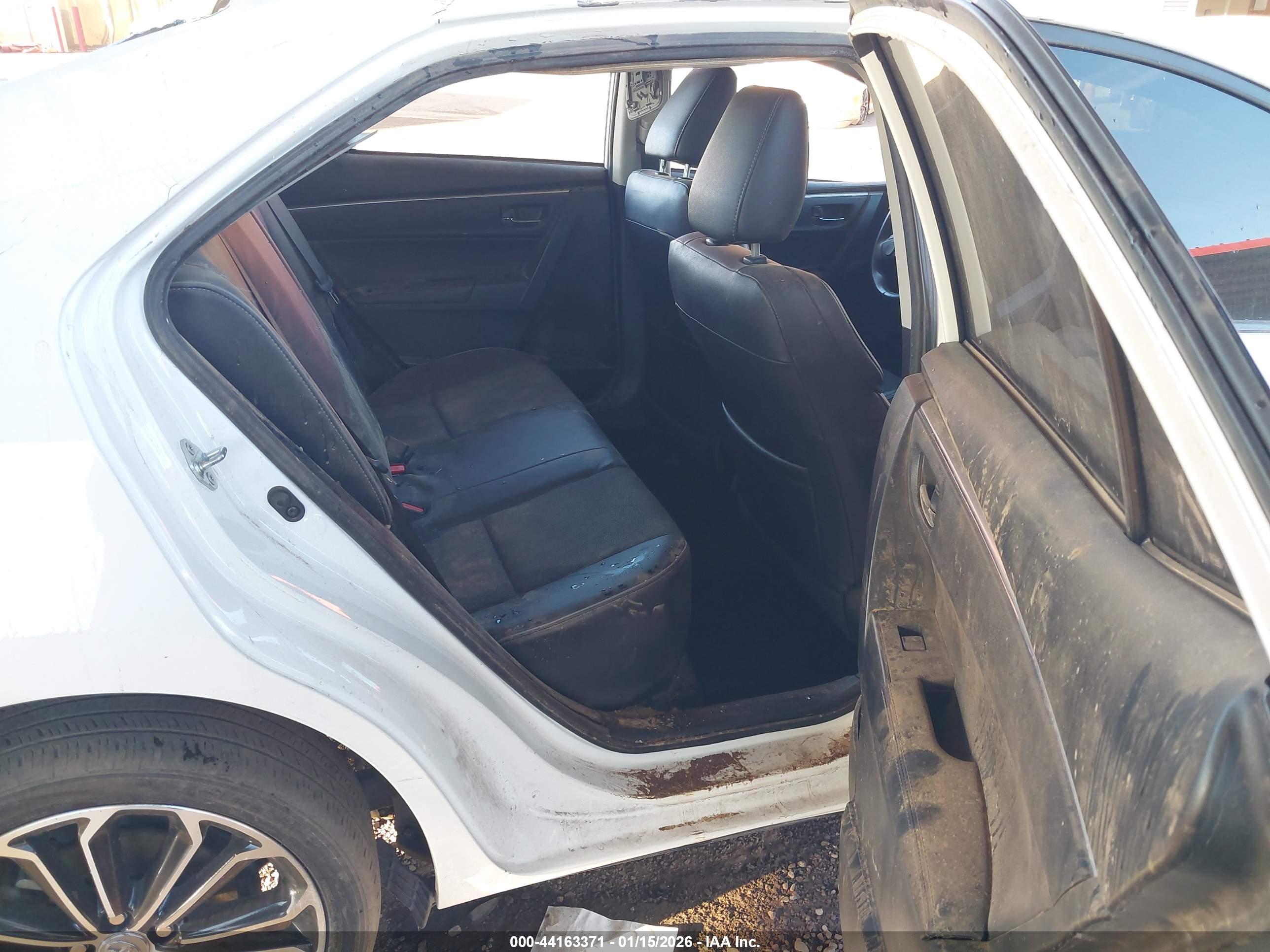 TOYOTA COROLLA image 8