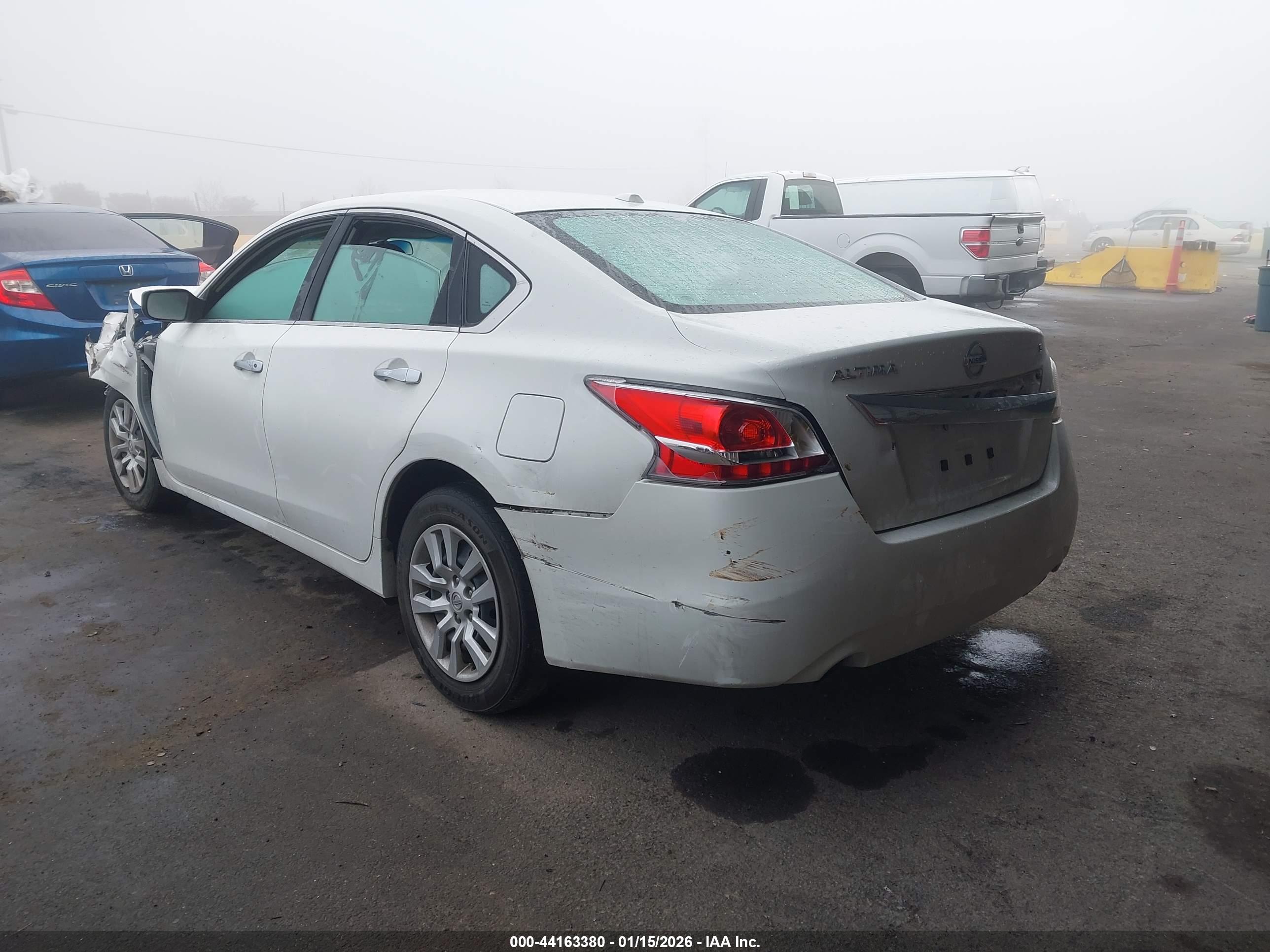 NISSAN ALTIMA image 3