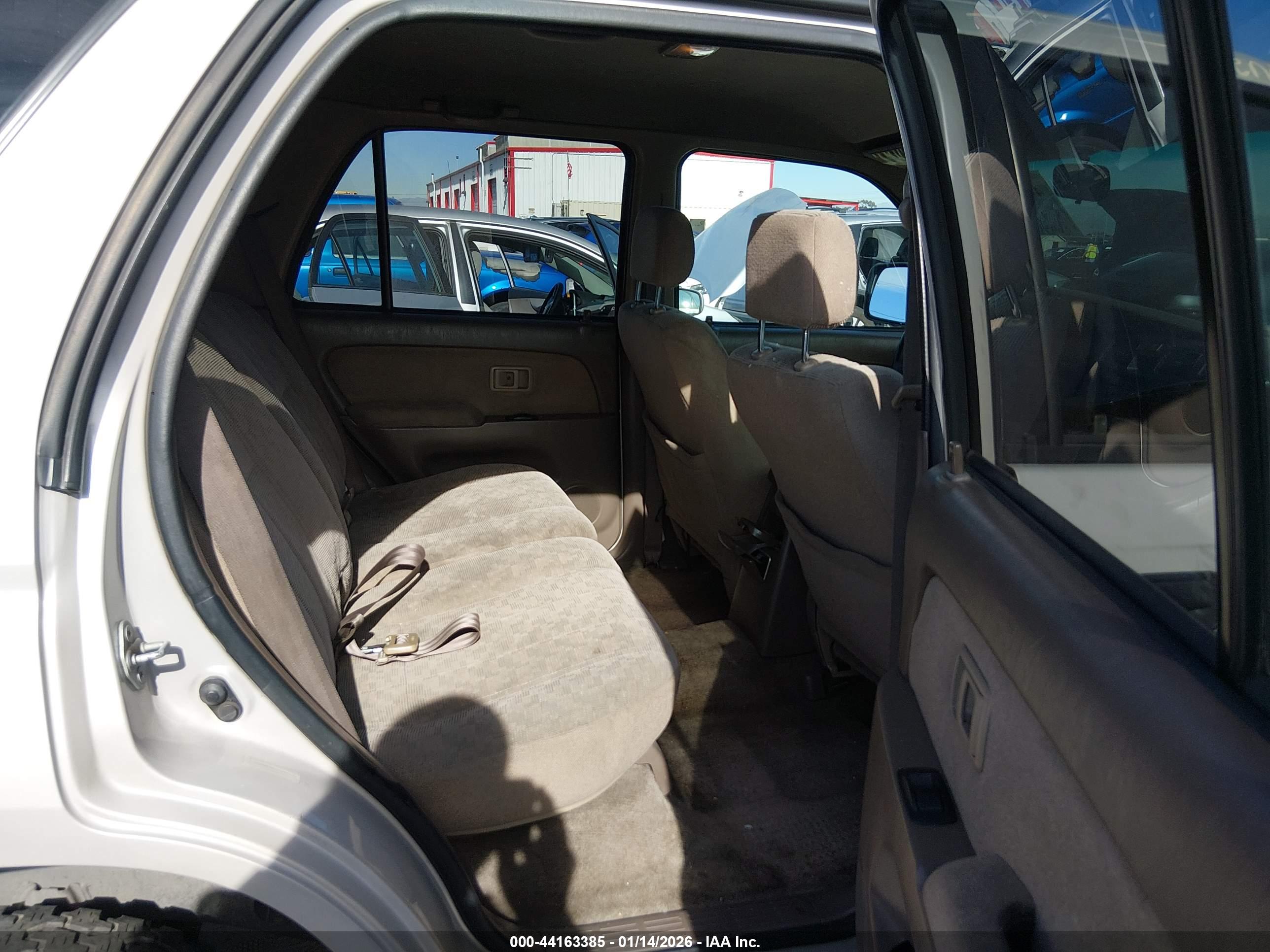 TOYOTA 4RUNNER image 8