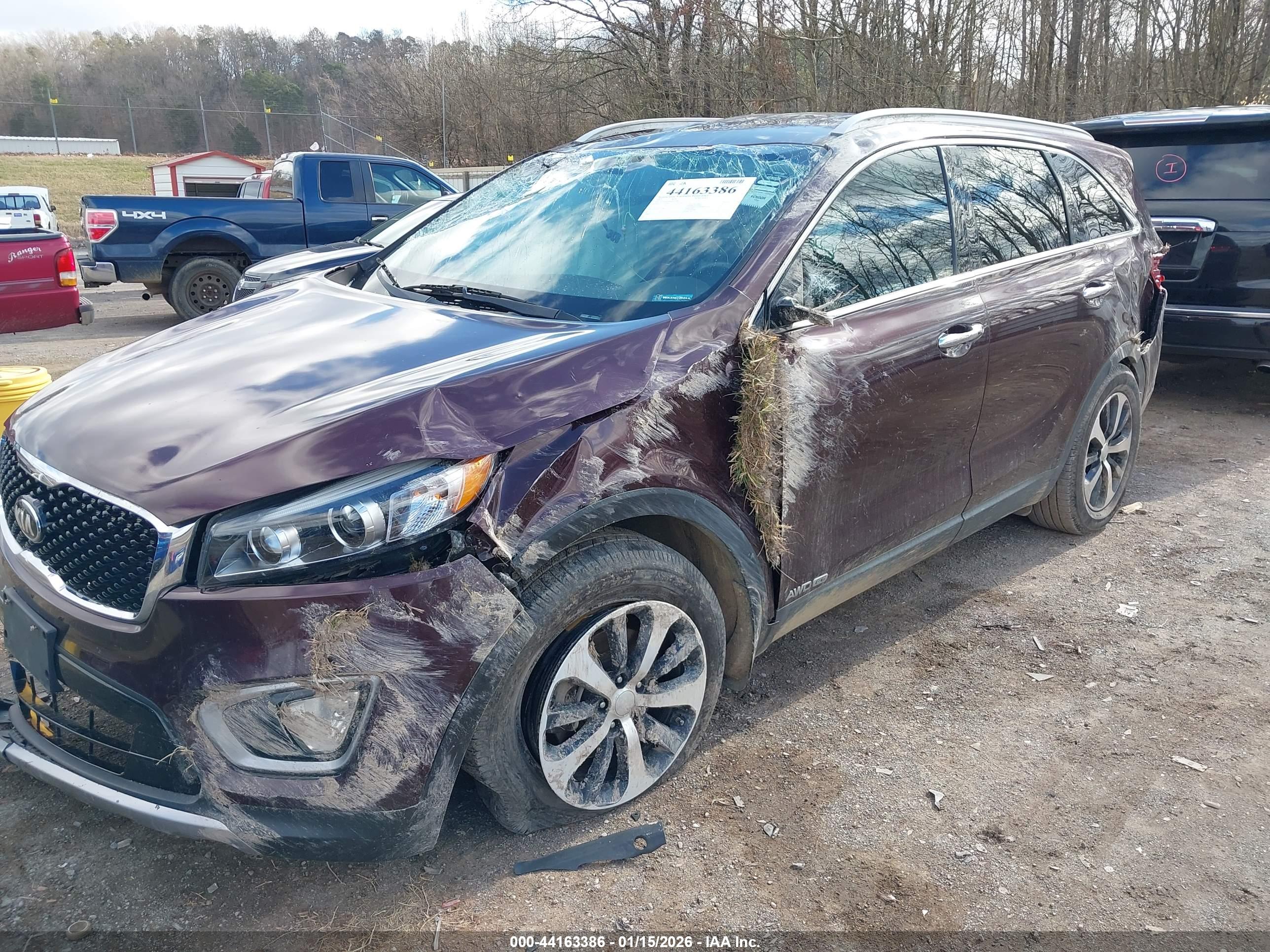 KIA SORENTO image 2