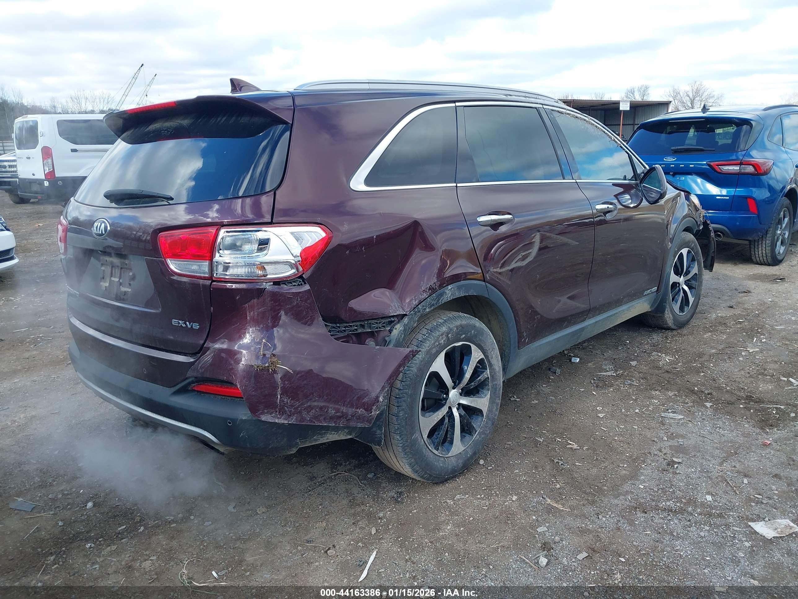 KIA SORENTO image 4
